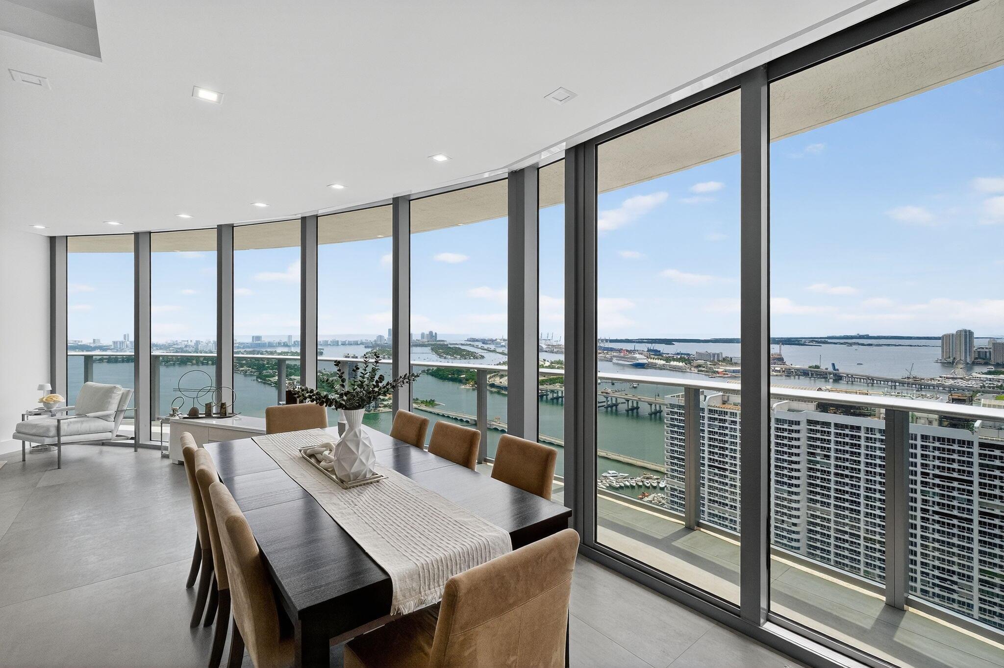 image Aria On The Bay Condo7