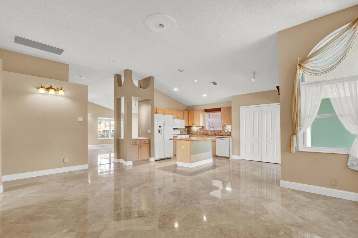 121 Egret Jupiter, FL 33458