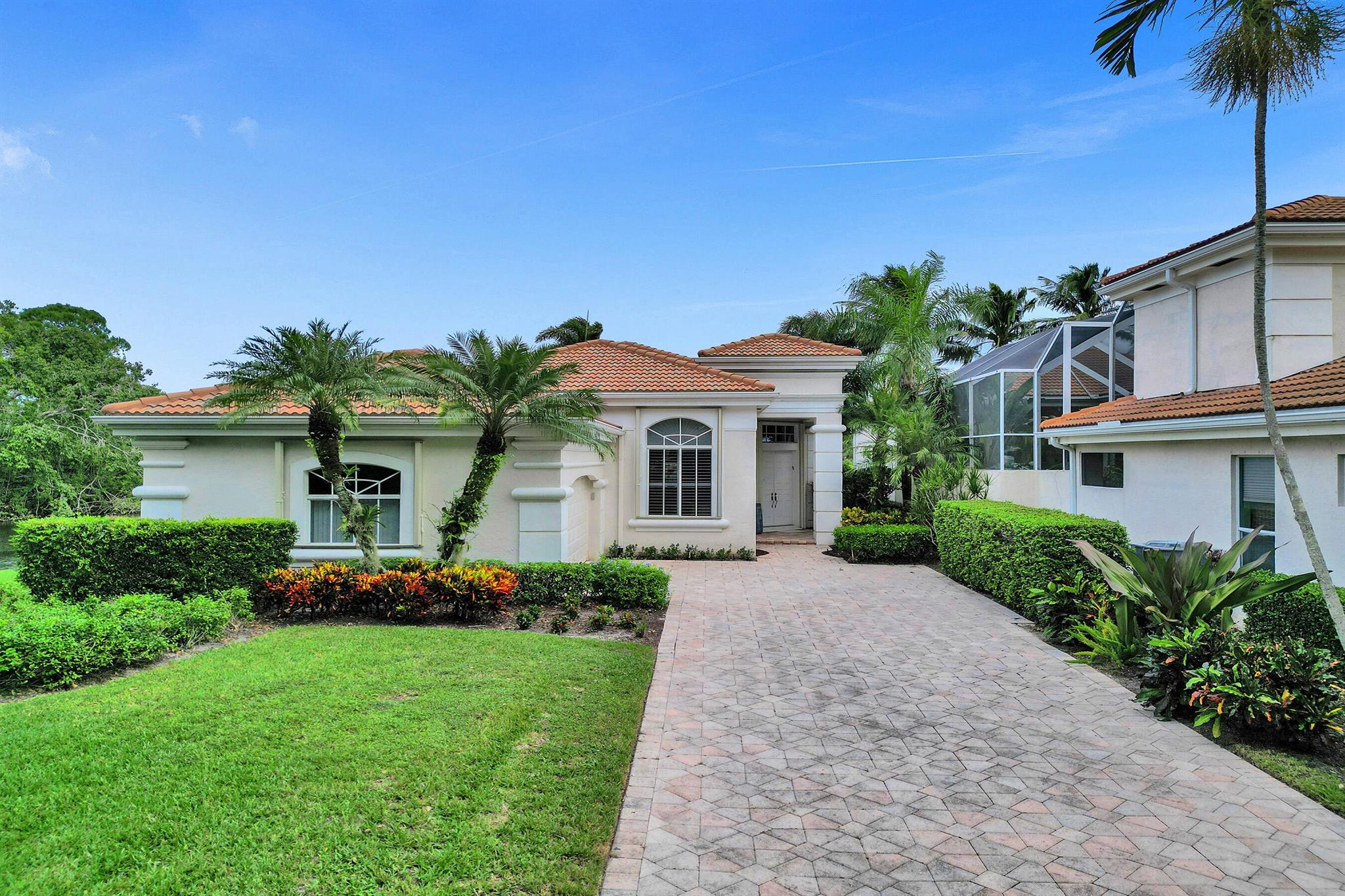 251 Isle Way