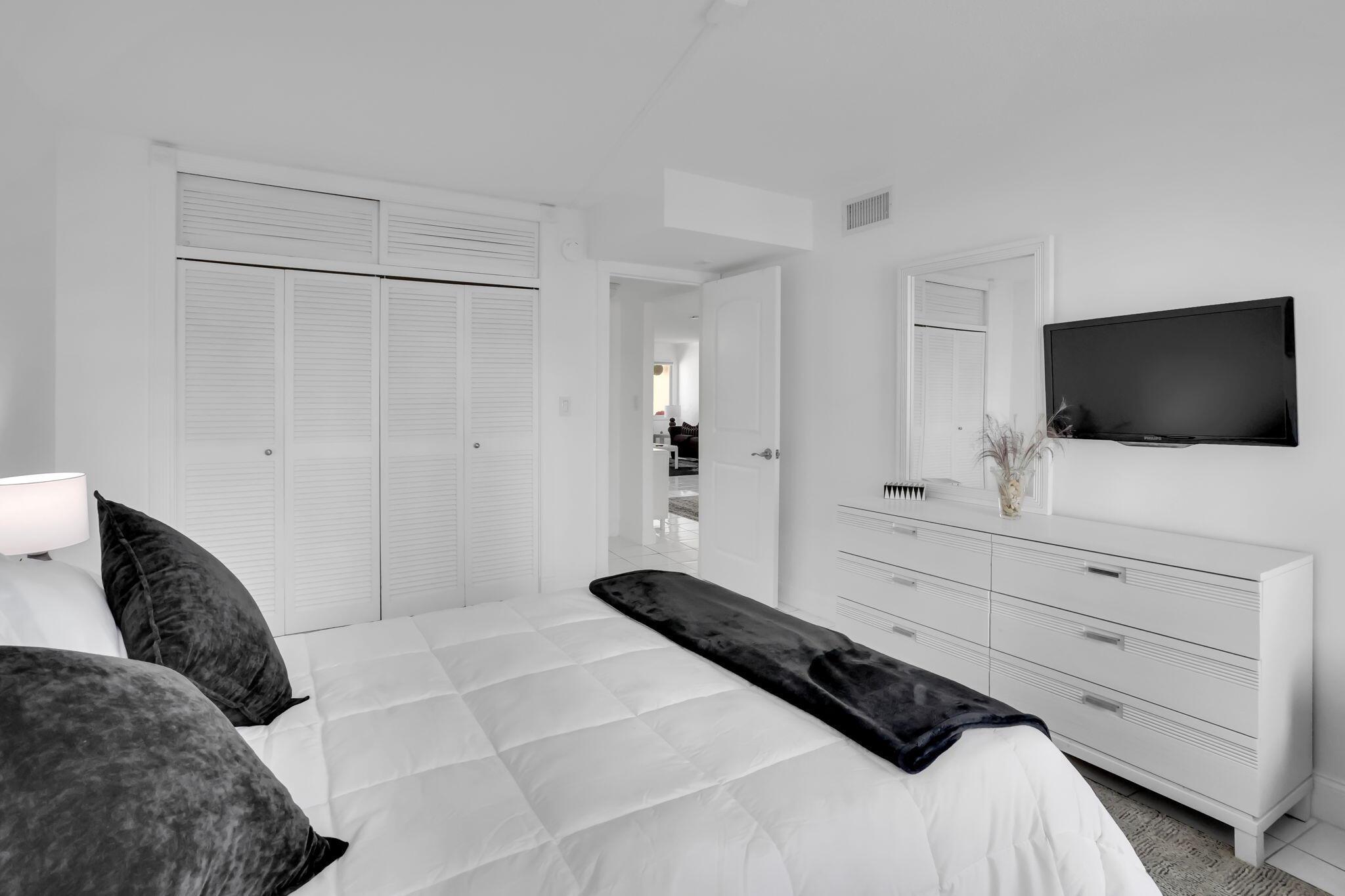 328 N Ocean Blvd #104 Pompano Beach, FL 33062