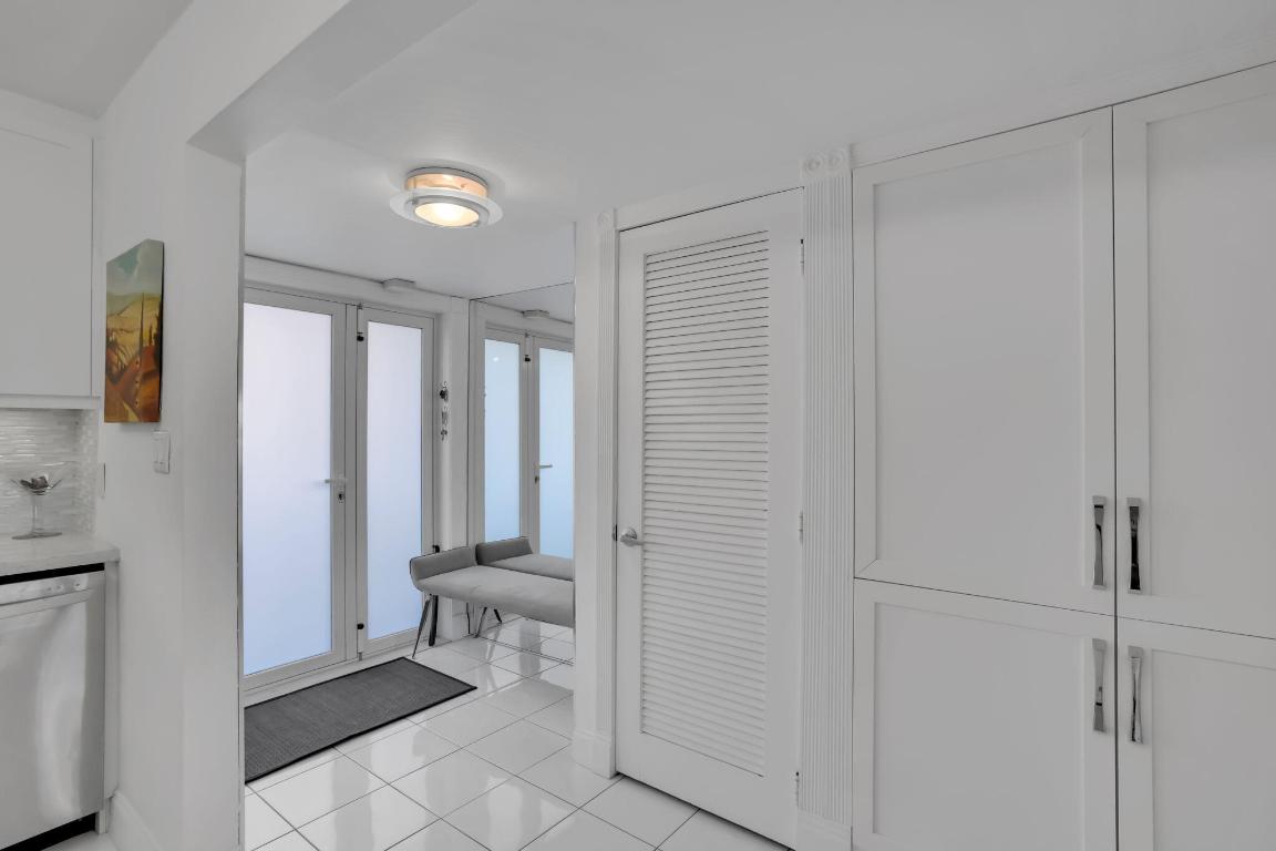 328 N Ocean Blvd #104 Pompano Beach, FL 33062