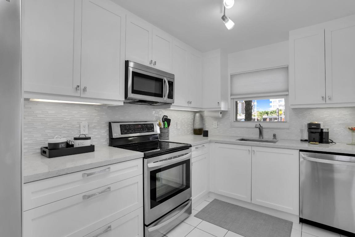 328 N Ocean Blvd #104 Pompano Beach, FL 33062