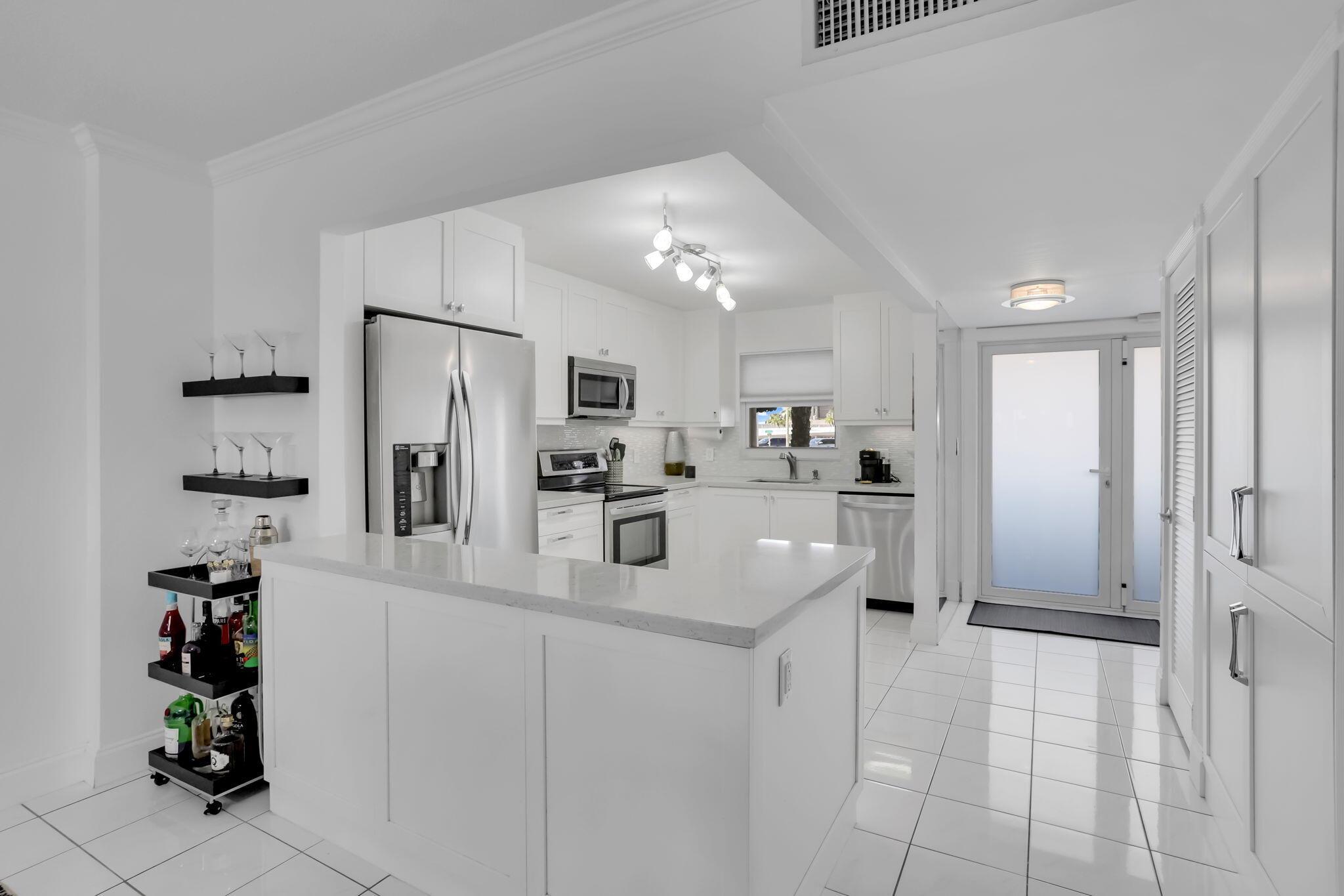 328 N Ocean Blvd #104 Pompano Beach, FL 33062