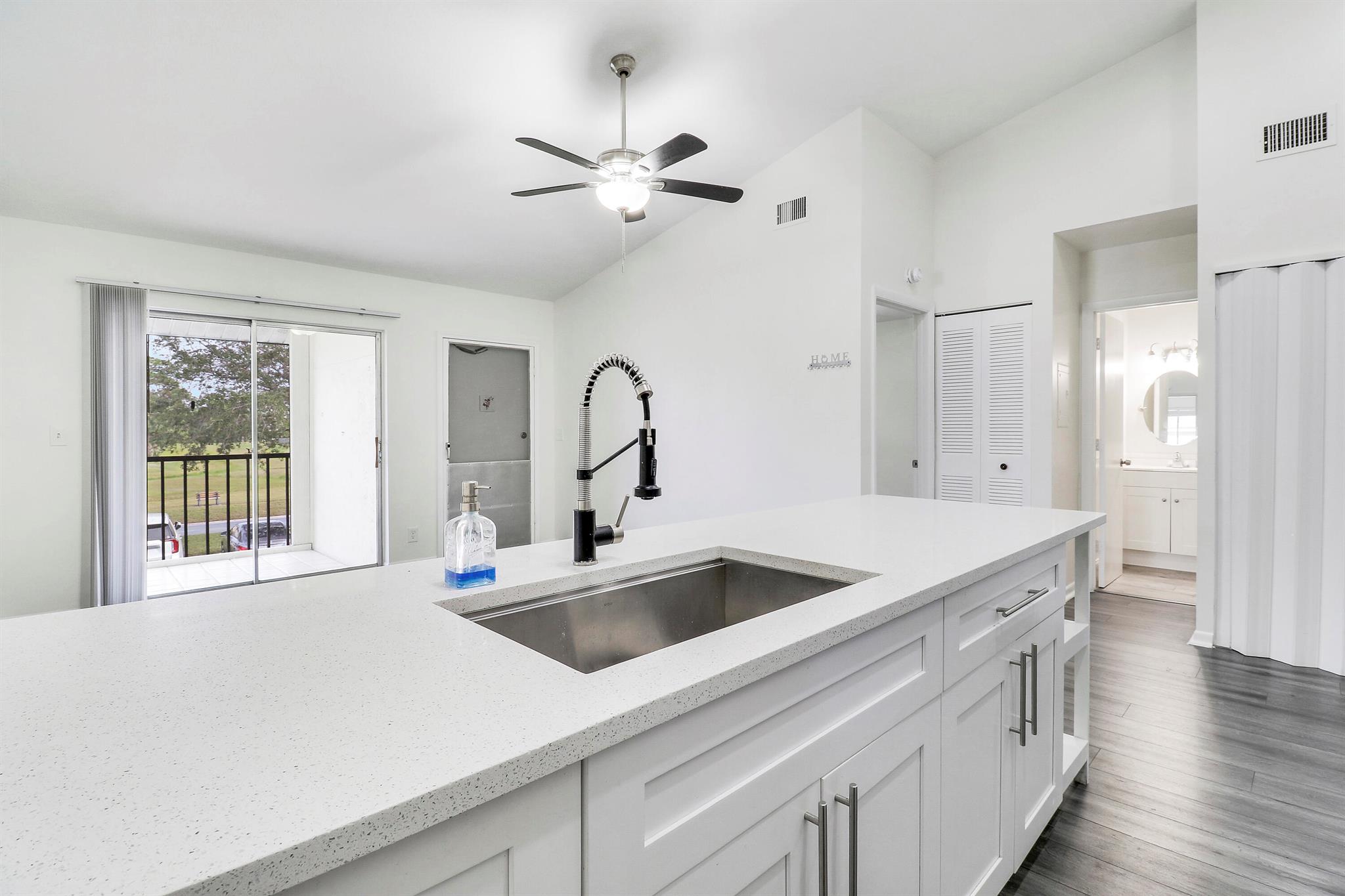 6392 Chasewood Dr #F Jupiter, FL 33458