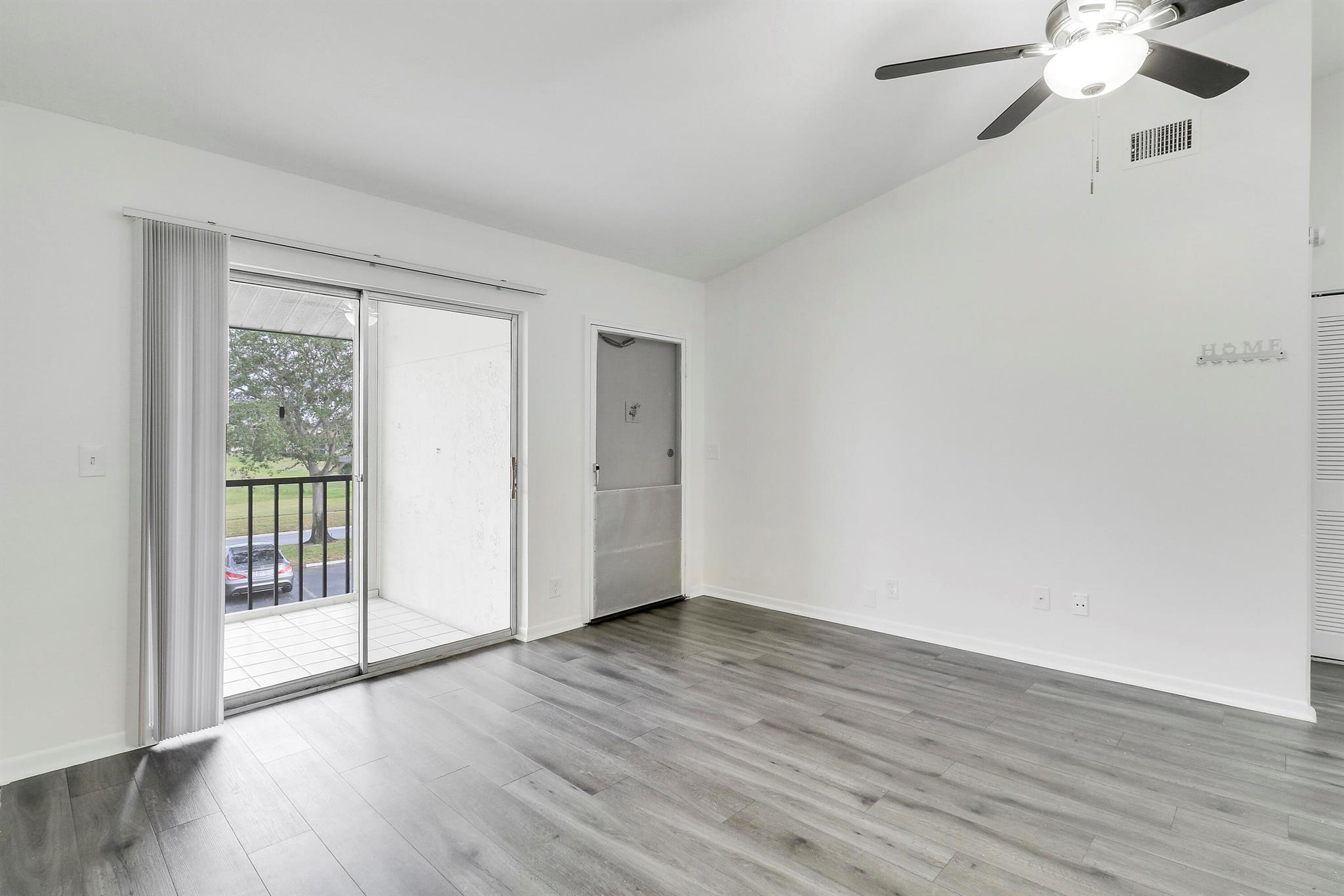 6392 Chasewood Dr #F Jupiter, FL 33458