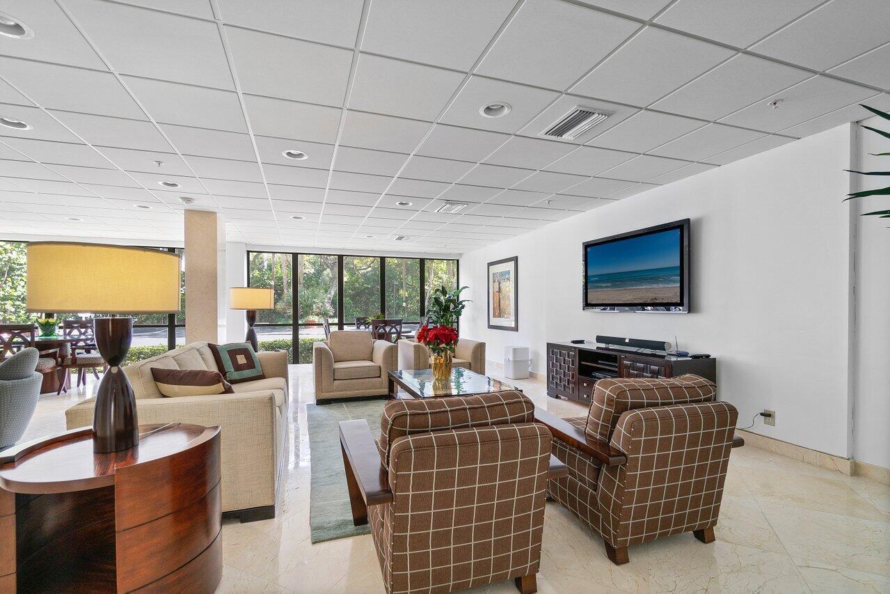 4600 S Ocean Blvd #1102 Highland Beach, FL 33487