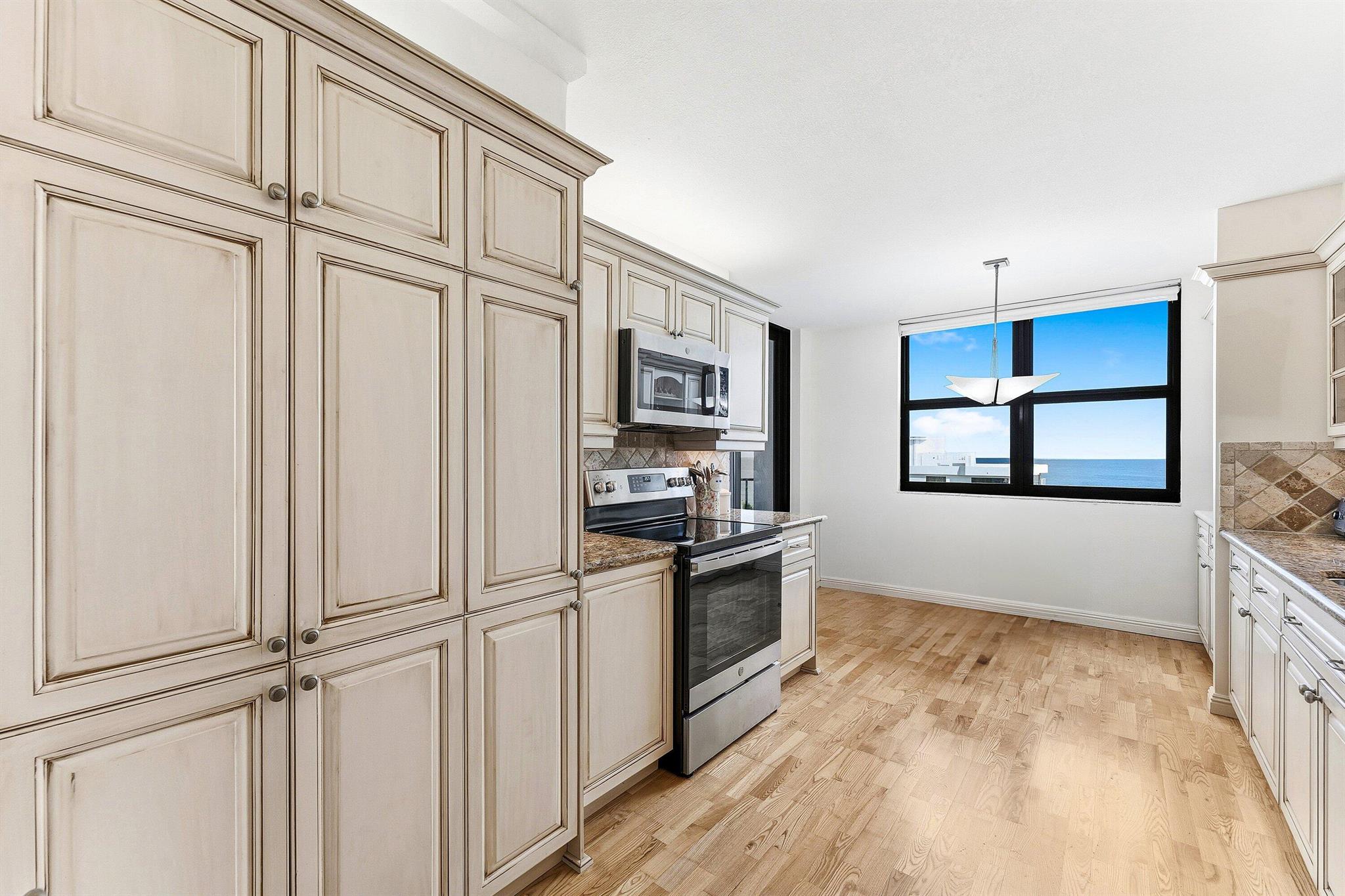 4600 S Ocean Blvd #1102 Highland Beach, FL 33487