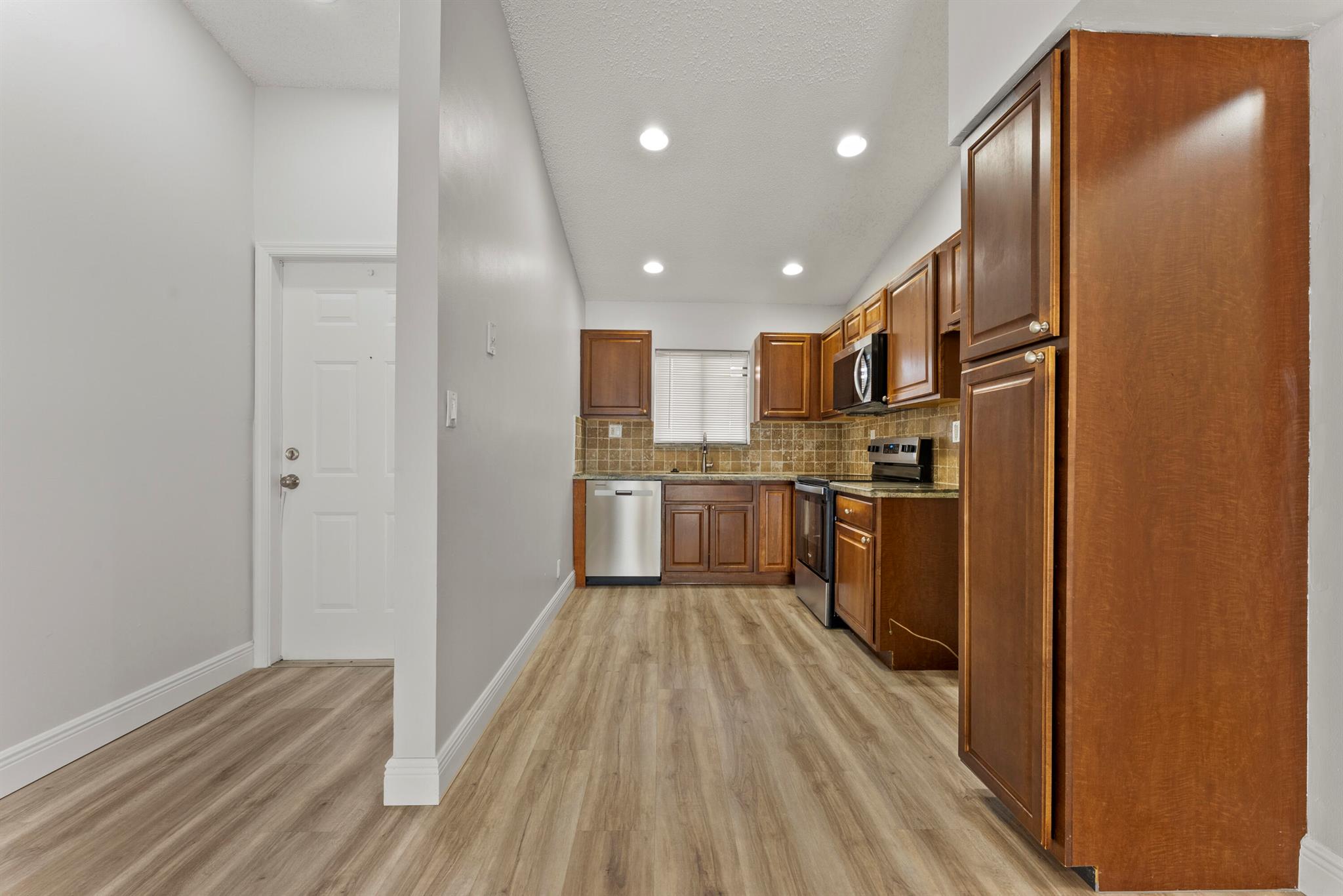 2900 Olivewood Ter #201 Boca Raton, FL 33431