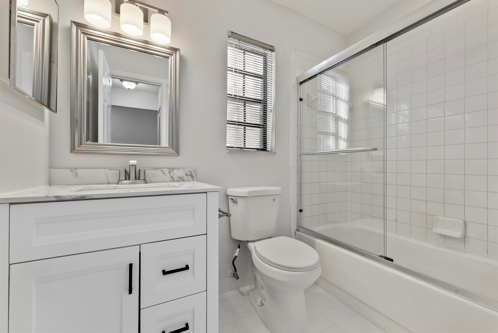 2900 Olivewood Ter #201 Boca Raton, FL 33431