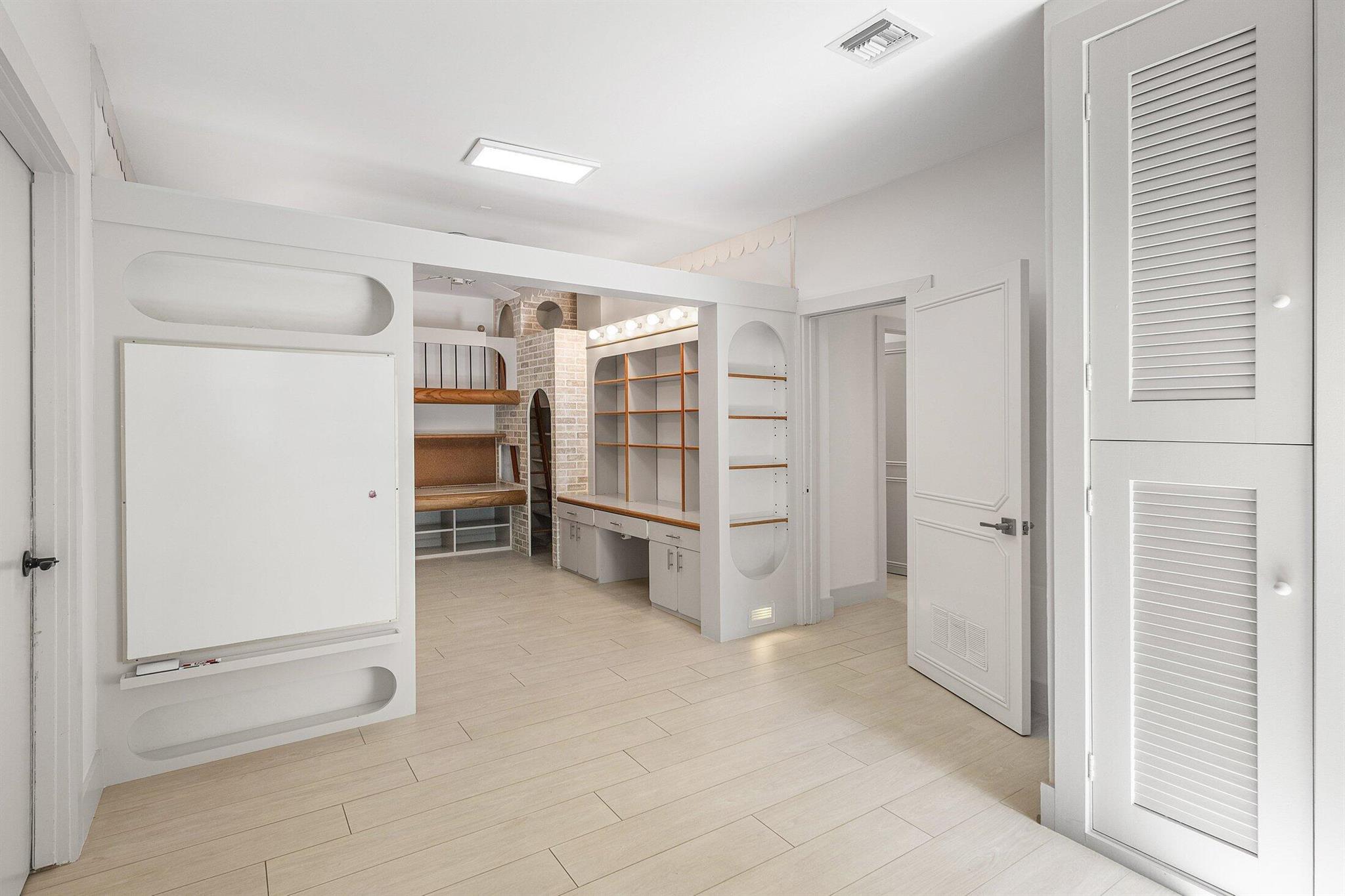 4140 Sanctuary Ln Boca Raton, FL 33431