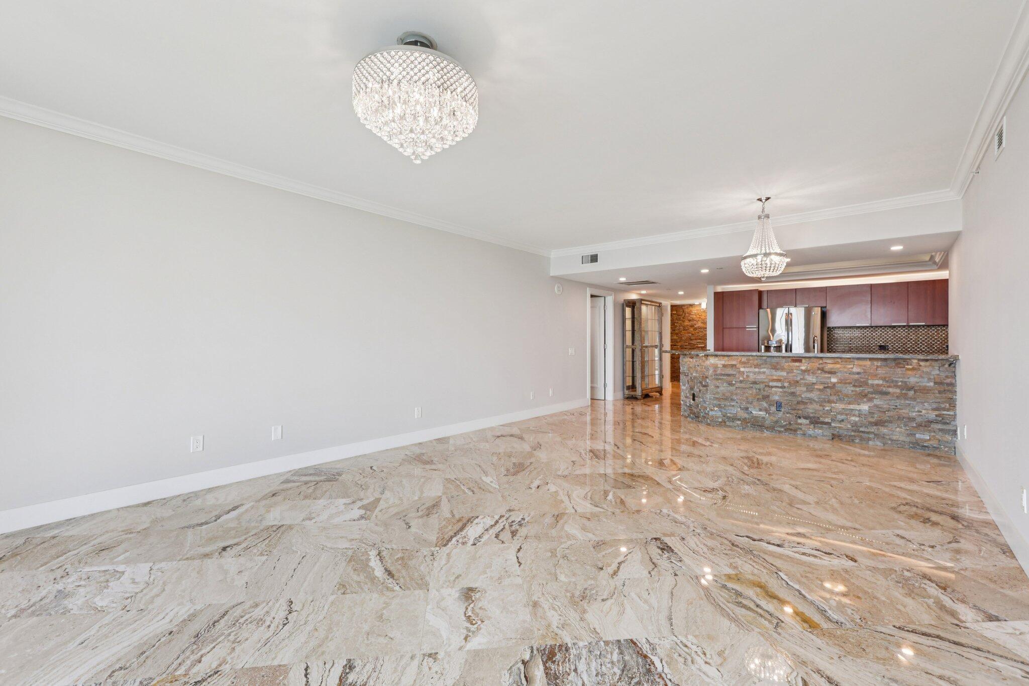 2640 Lake Shr #1510 Riviera Beach, FL 33404