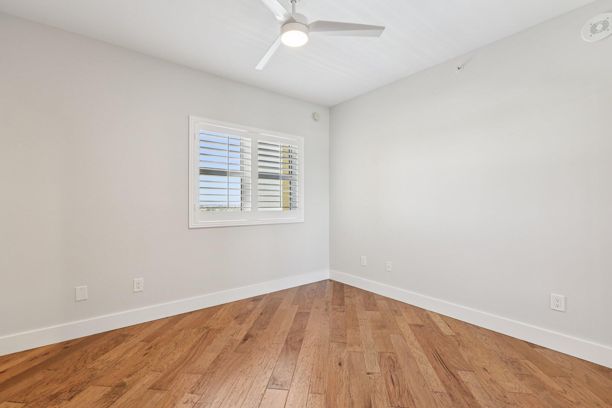 2640 Lake Shr #1510 Riviera Beach, FL 33404