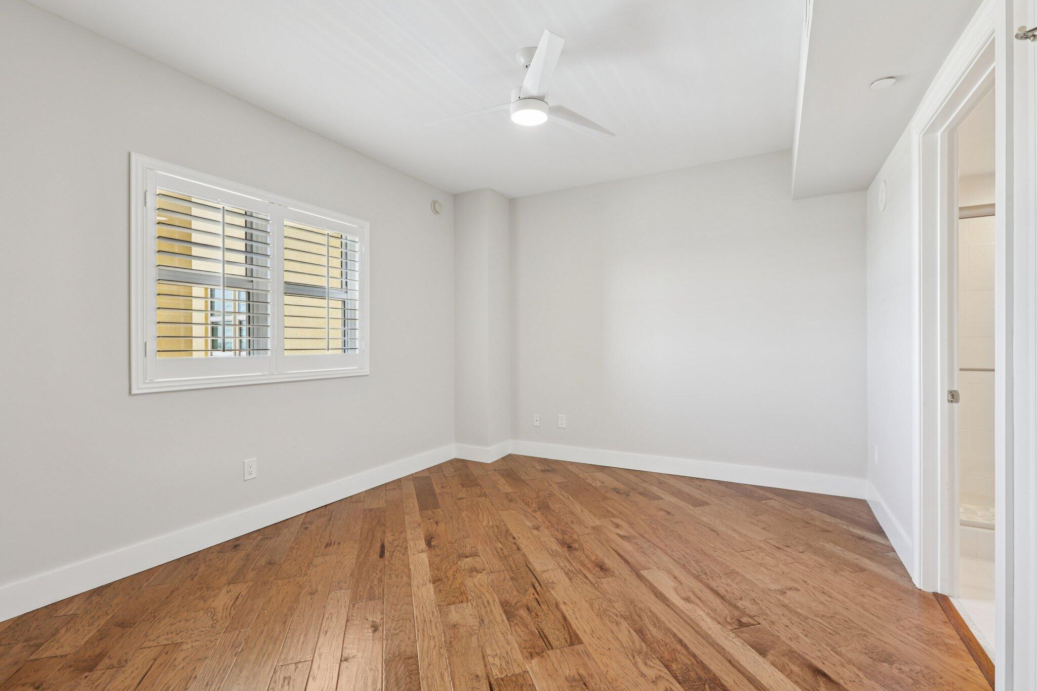 2640 Lake Shr #1510 Riviera Beach, FL 33404