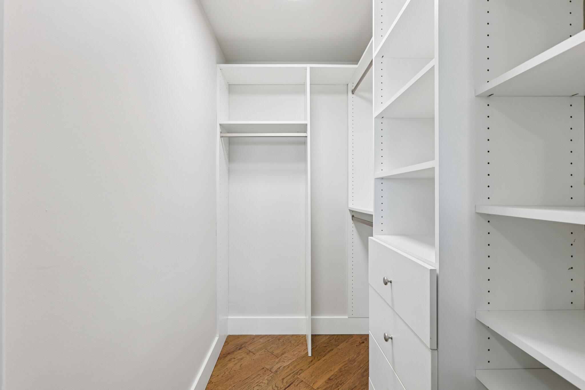 2640 Lake Shr #1510 Riviera Beach, FL 33404