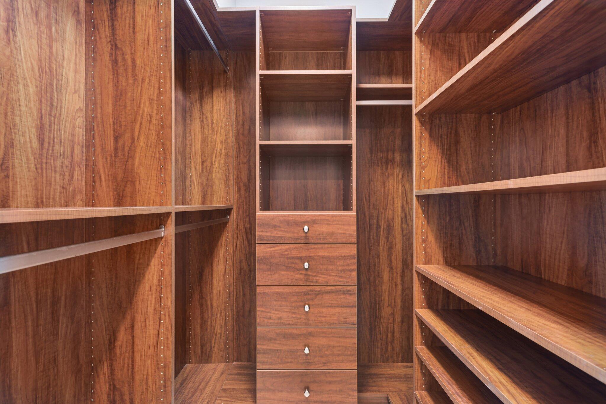 2640 Lake Shr #1510 Riviera Beach, FL 33404