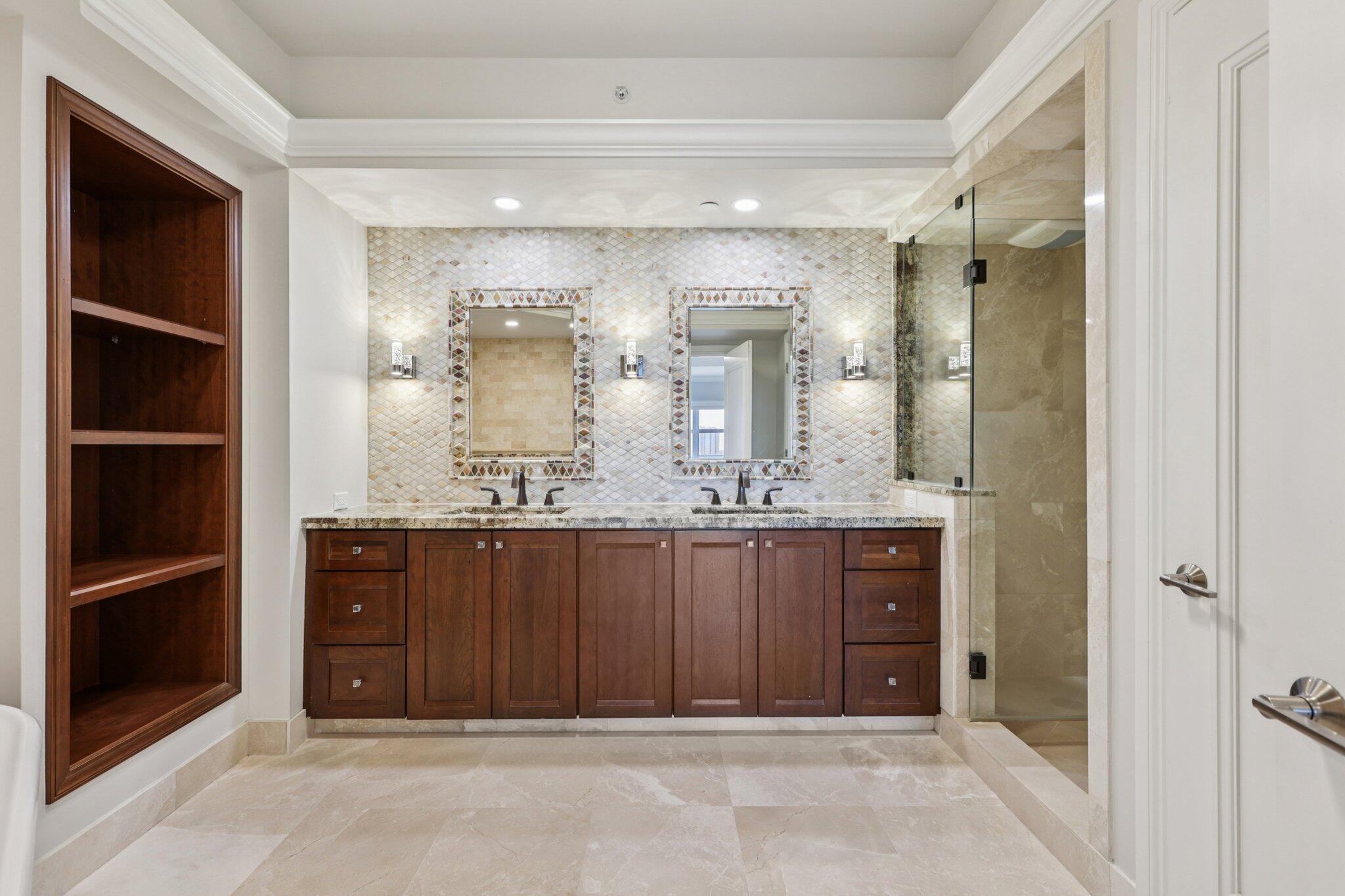 2640 Lake Shr #1510 Riviera Beach, FL 33404