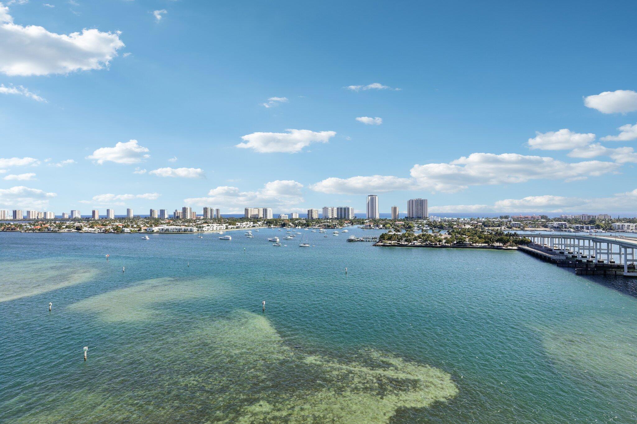 2640 Lake Shr #1510 Riviera Beach, FL 33404