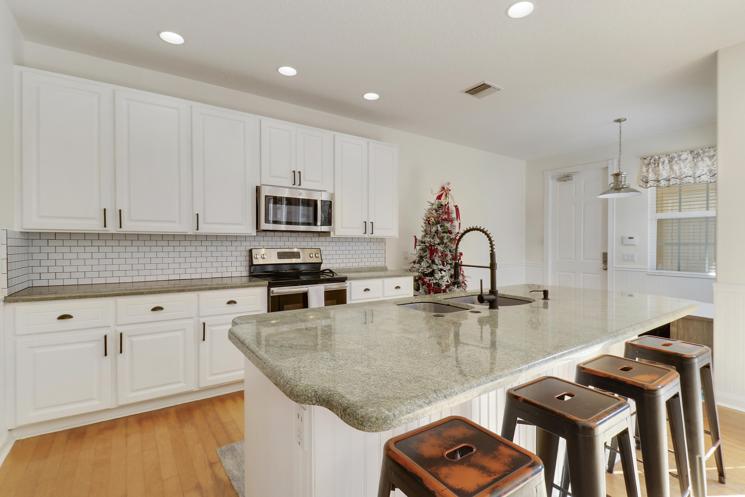 126 Peabody Jupiter, FL 33458