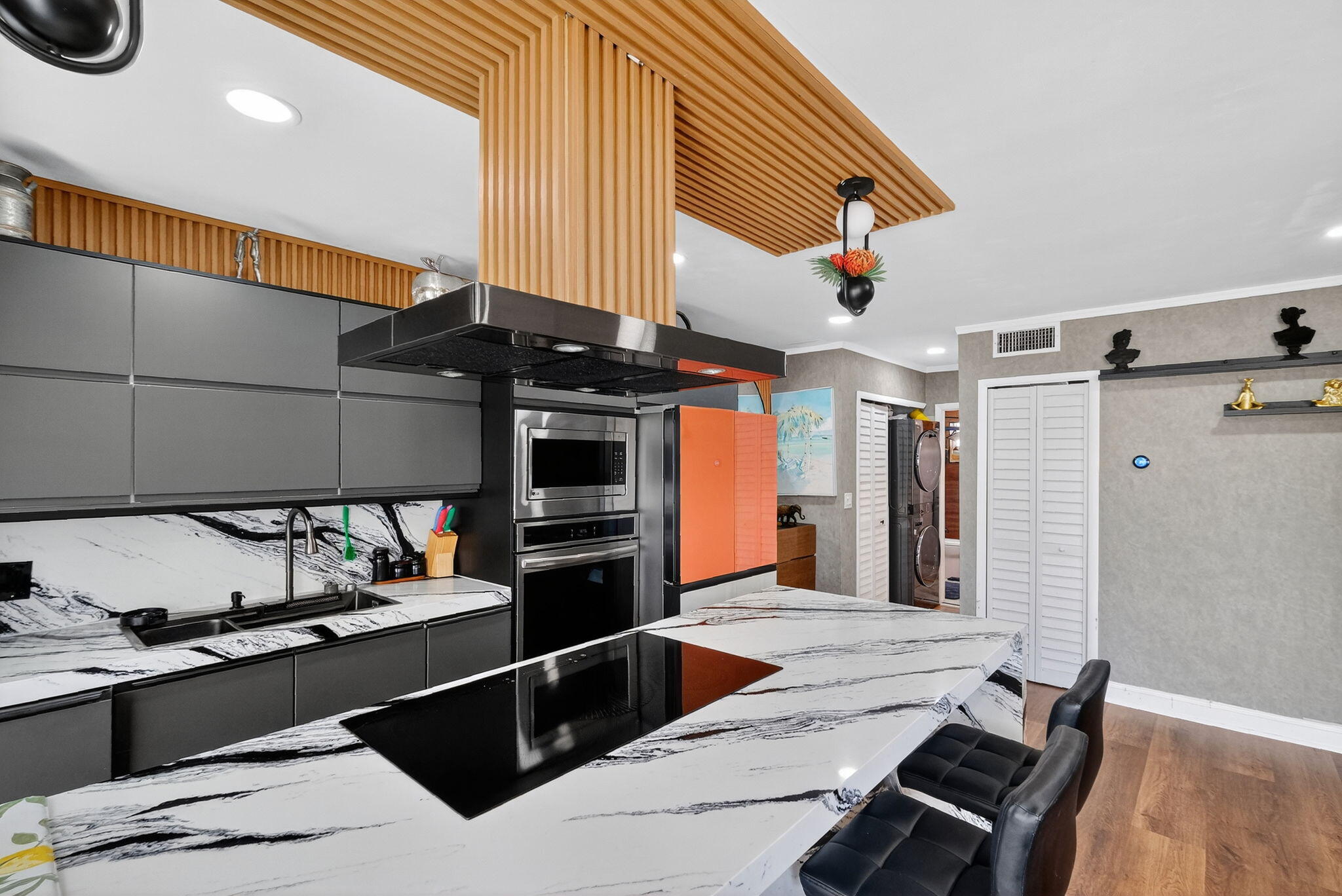 363 Washington #32 Miami Beach, FL 33139