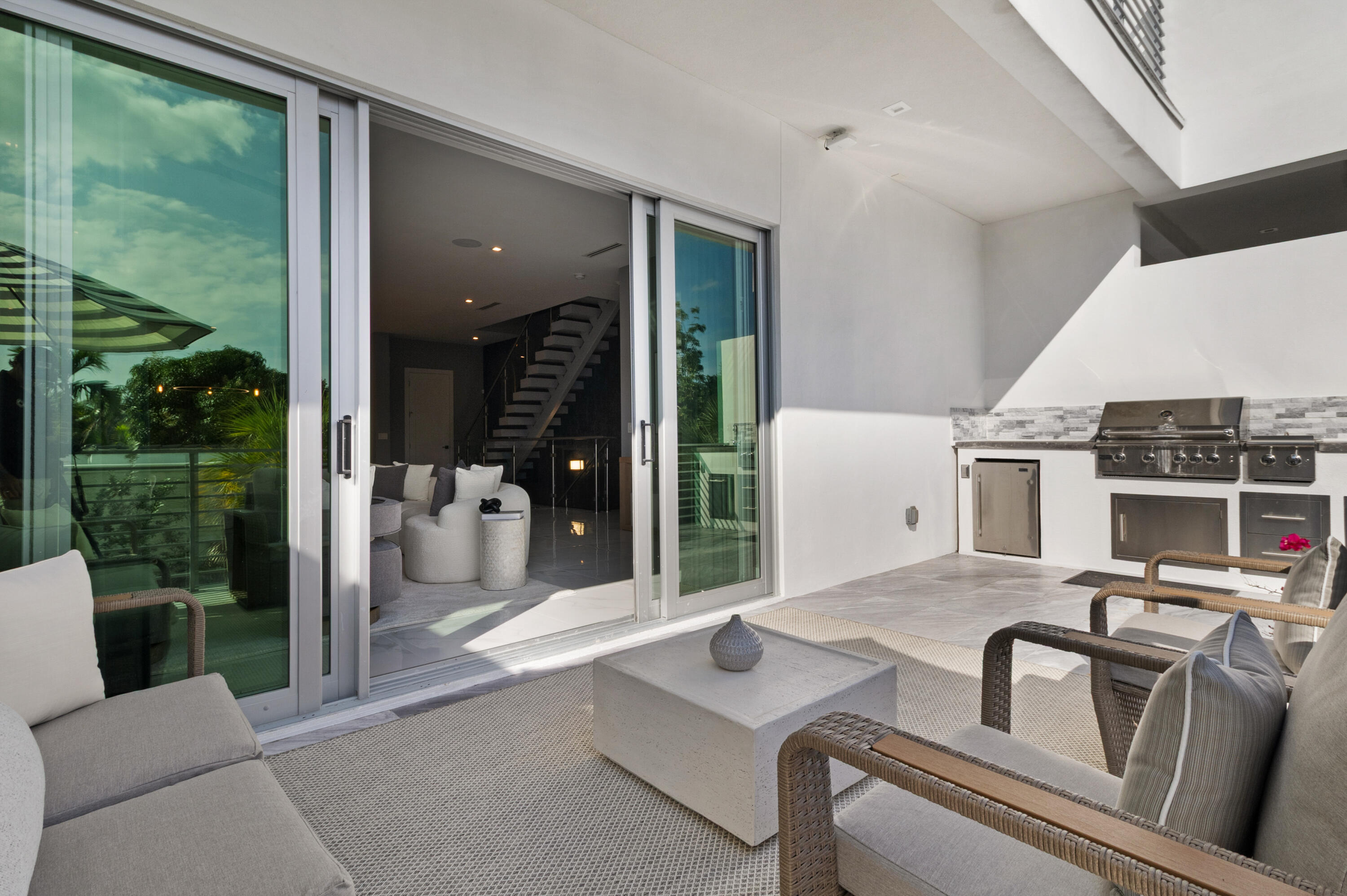 15 SE 11th Fort Lauderdale, FL 33301