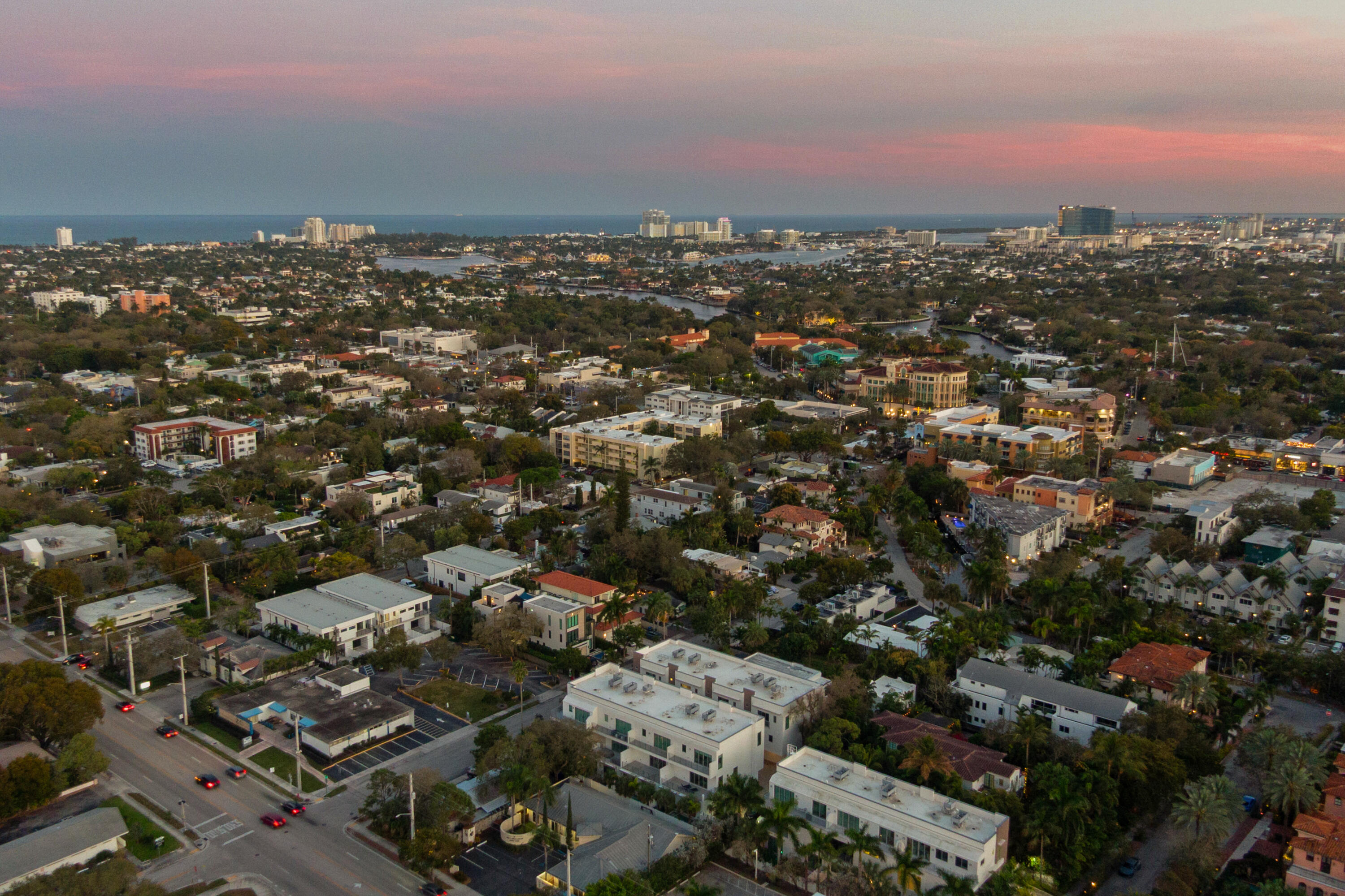 15 SE 11th Fort Lauderdale, FL 33301