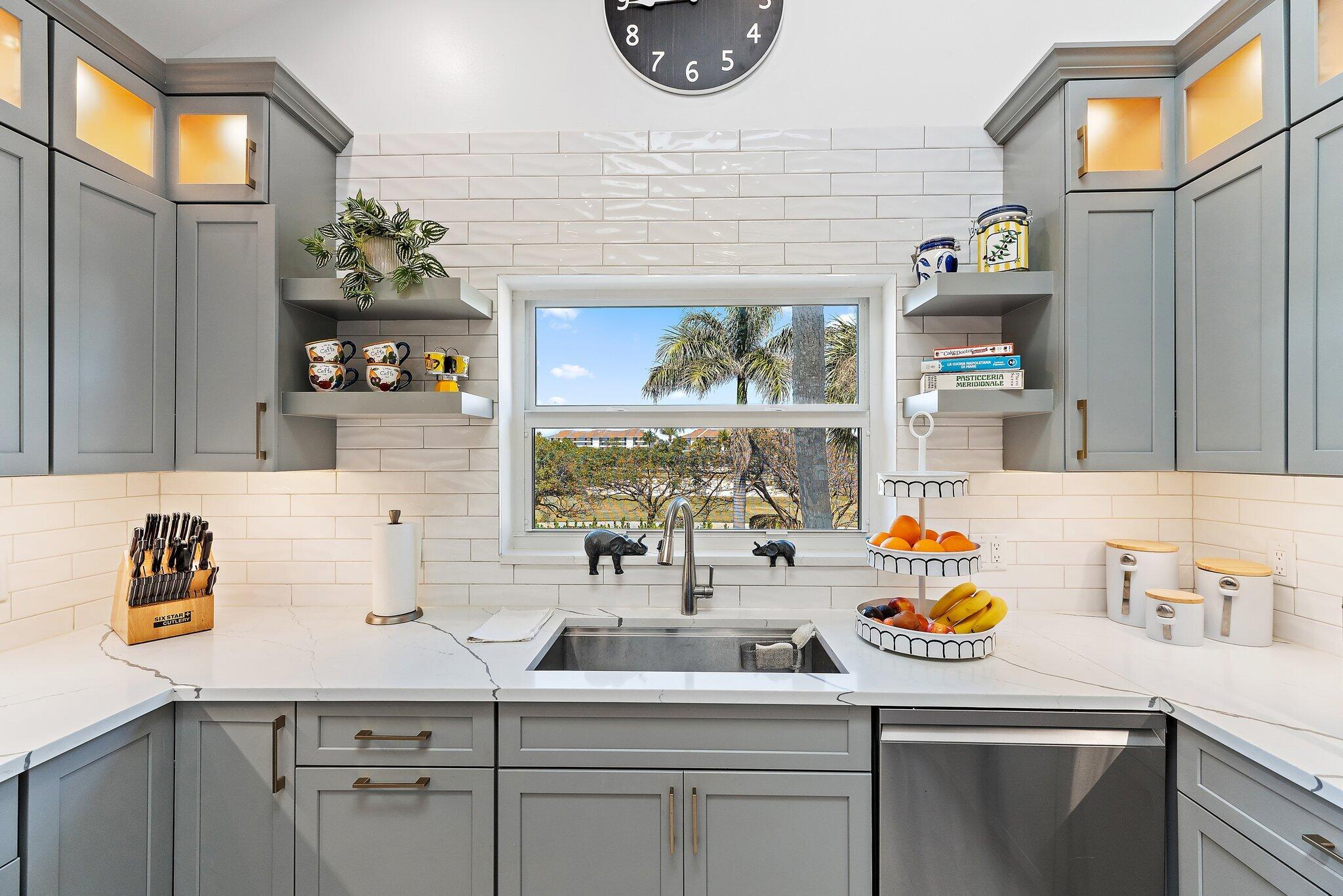 4161 S Us Hwy 1 #E3 Jupiter, FL 33477