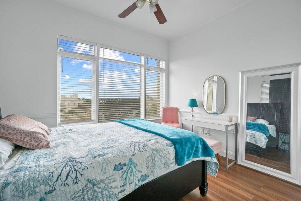 1200 Town Ctr #401 Jupiter, FL 33458