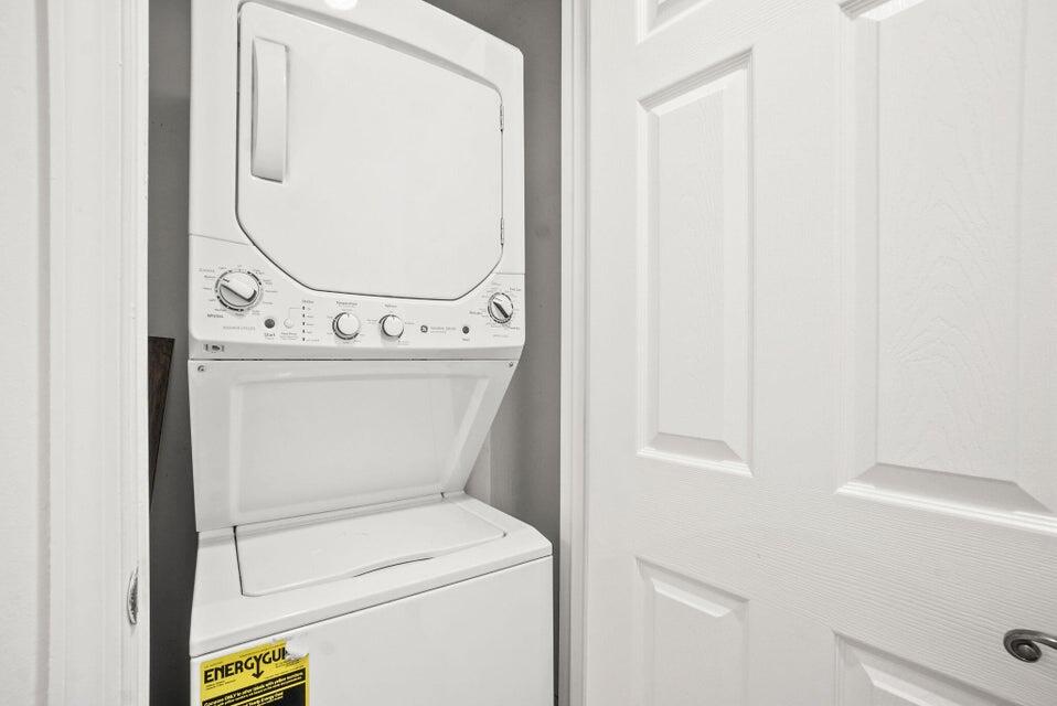 1200 Town Ctr #401 Jupiter, FL 33458