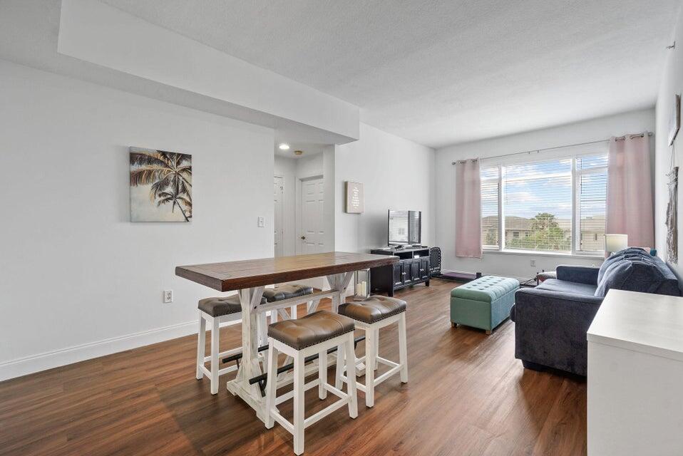 1200 Town Ctr #401 Jupiter, FL 33458