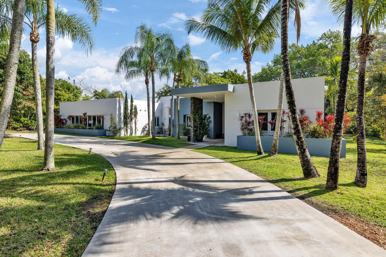 12301 SW 107th Miami, FL 33176