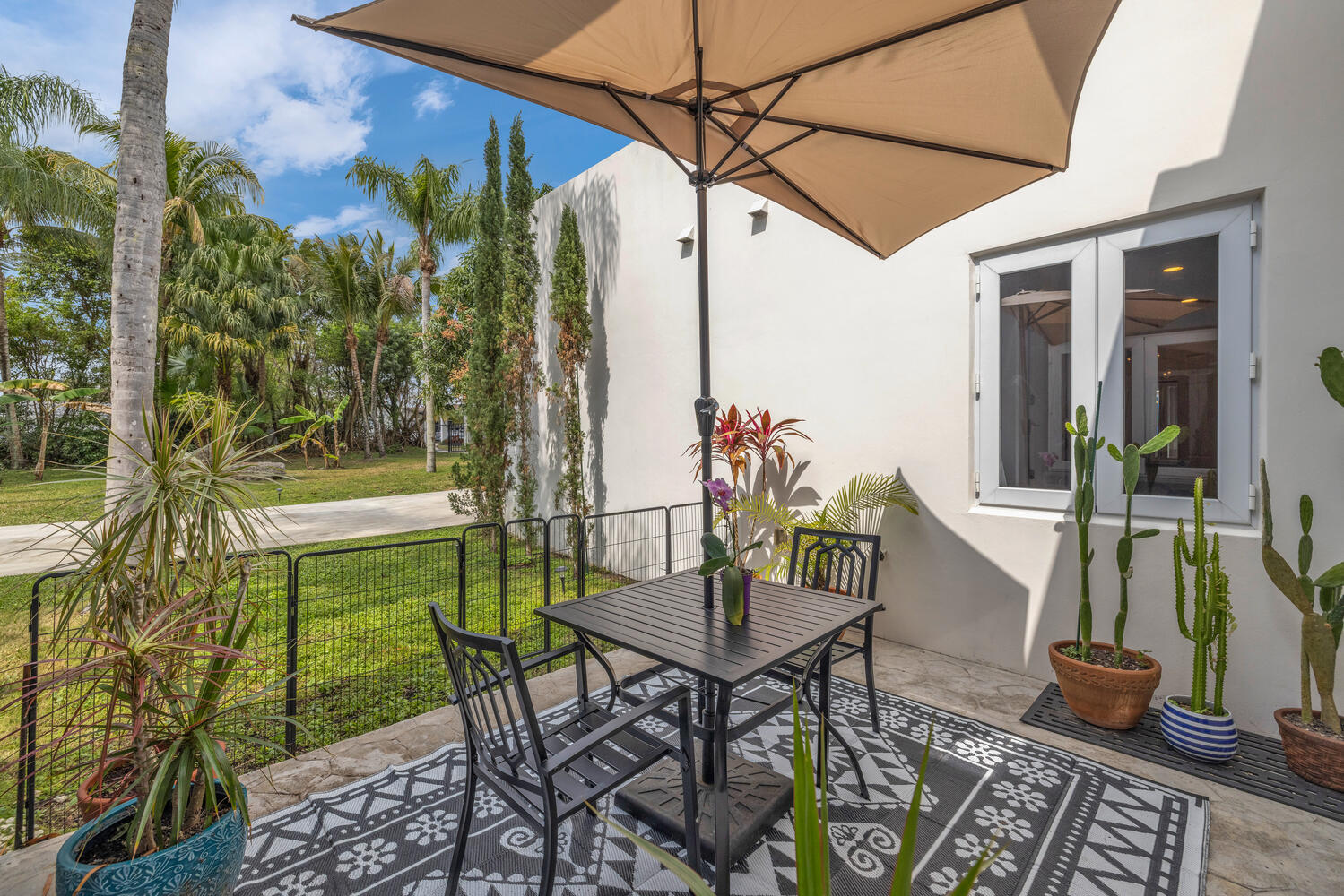 12301 SW 107th Miami, FL 33176