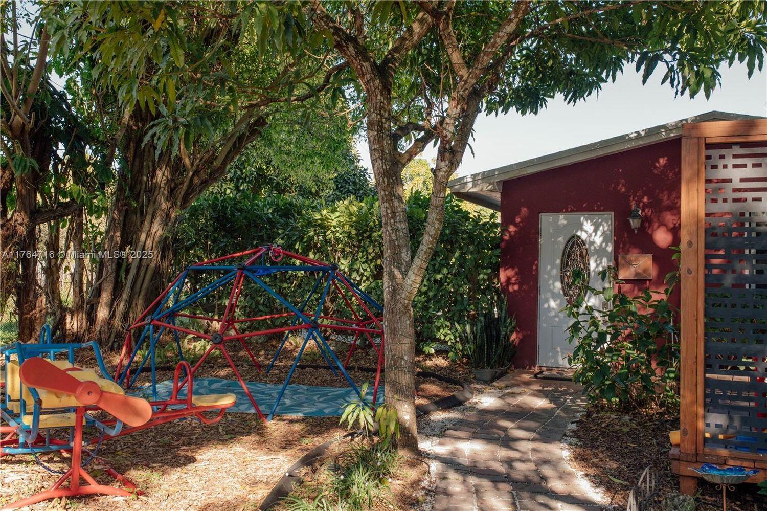 12301 SW 107th Miami, FL 33176