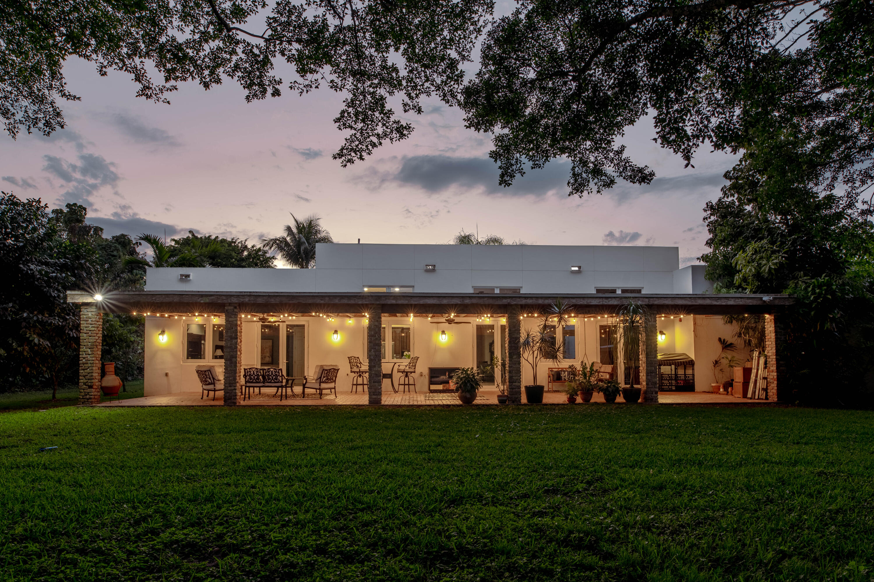 12301 SW 107th Miami, FL 33176