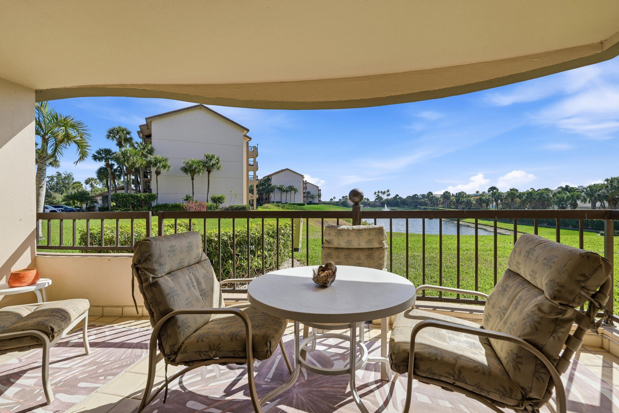 401 Ocean Blfs #104 Jupiter, FL 33477