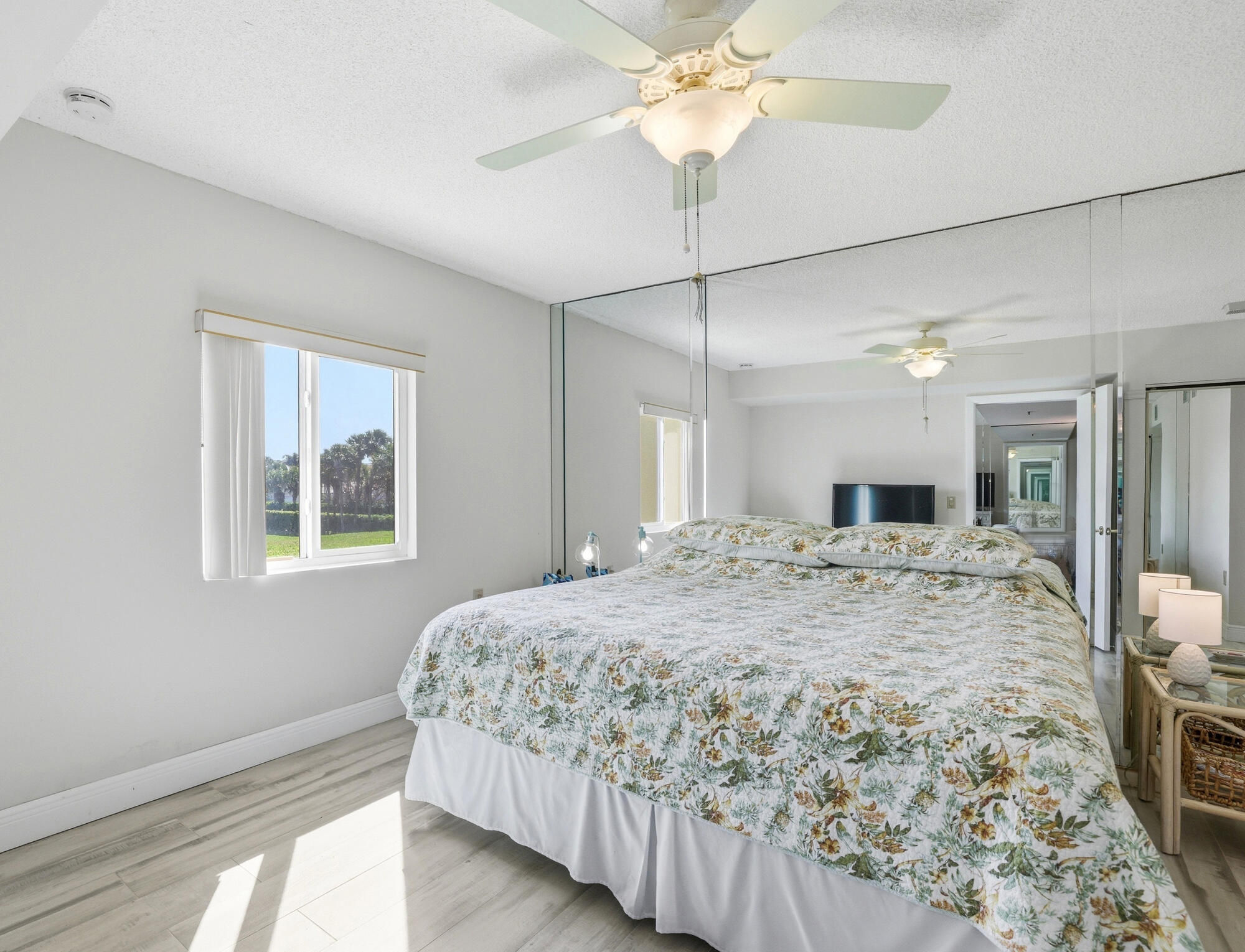 401 Ocean Blfs #104 Jupiter, FL 33477