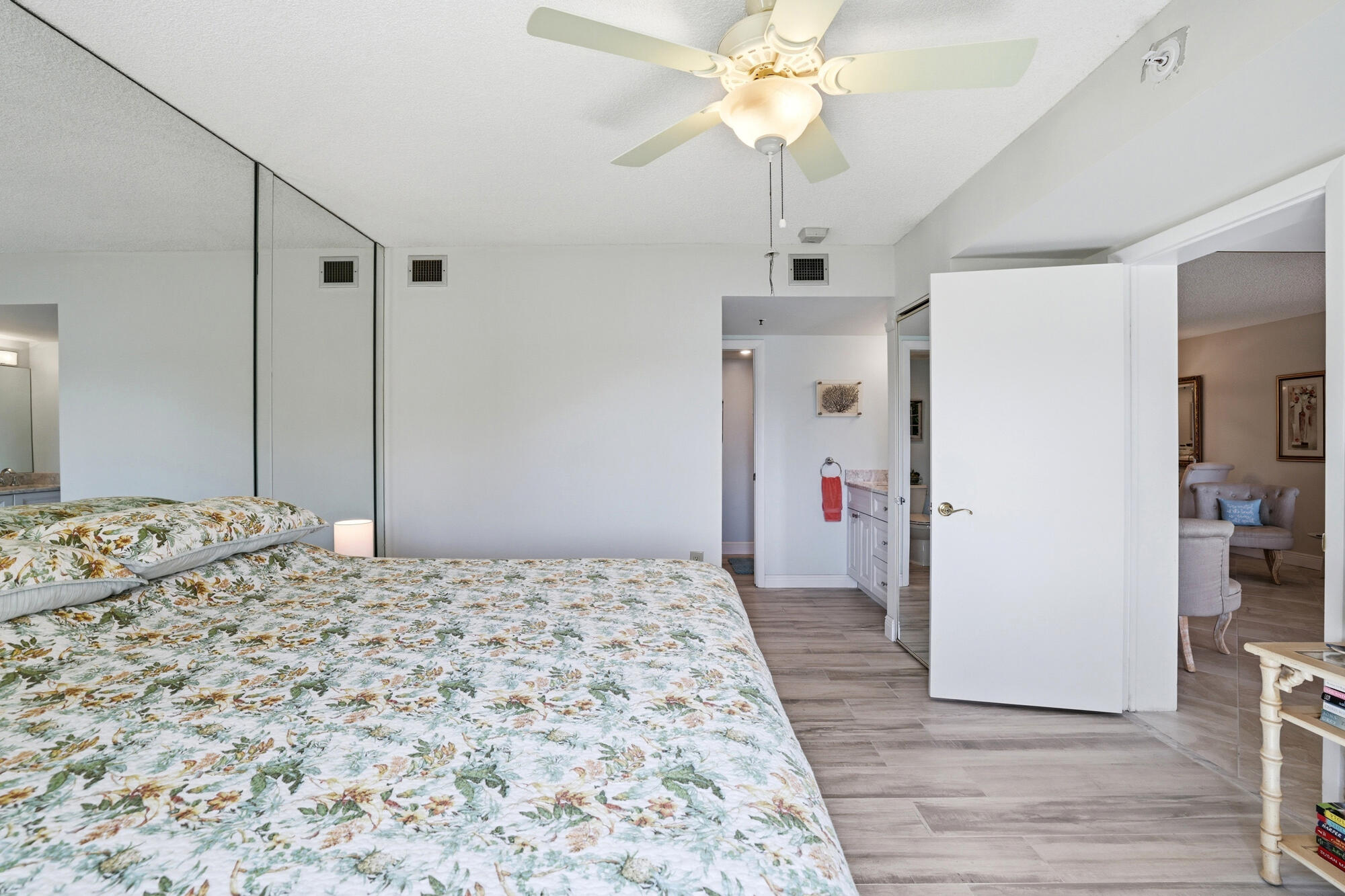 401 Ocean Blfs #104 Jupiter, FL 33477