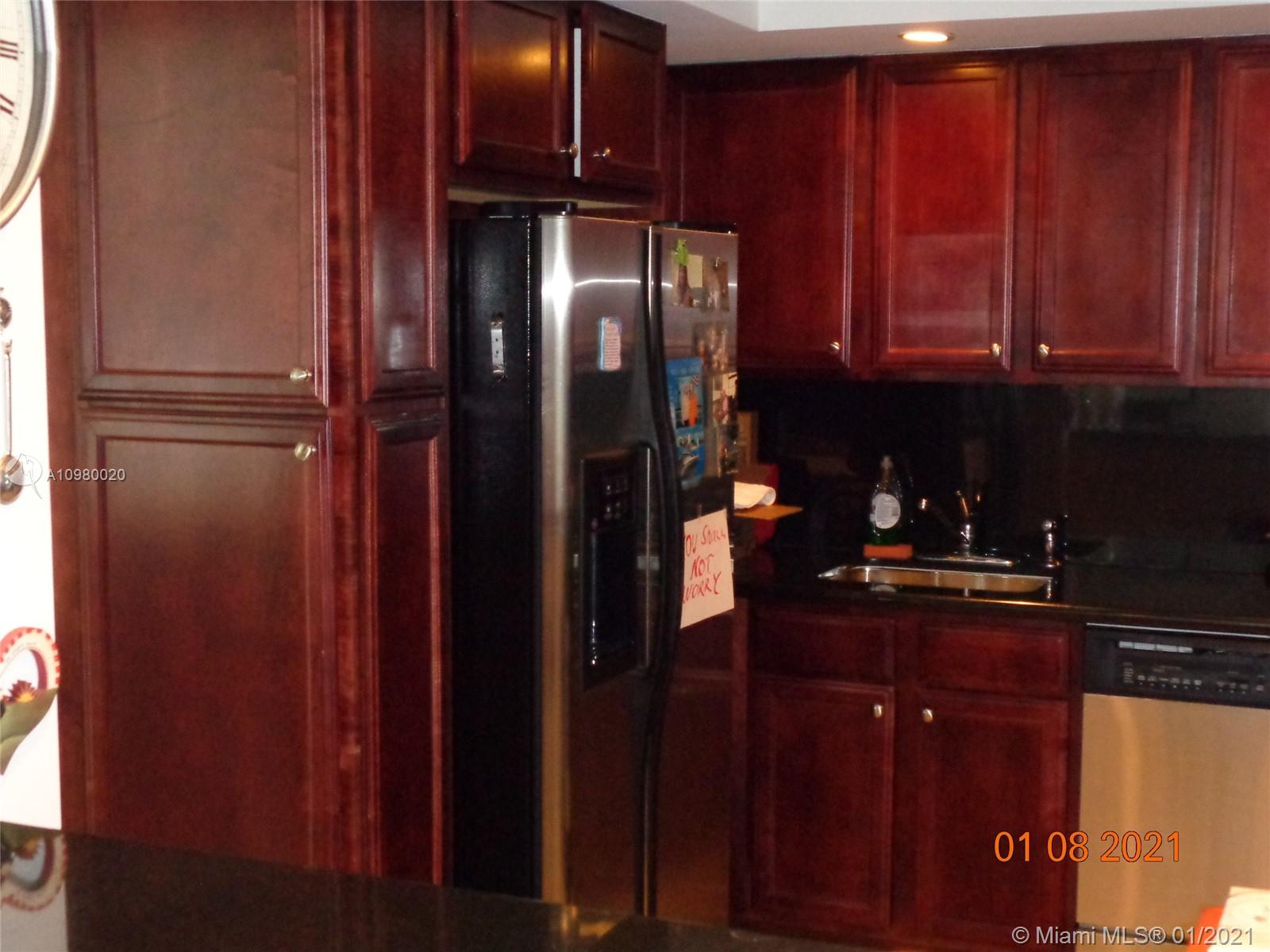 image 5600 CONDOMINIUM10