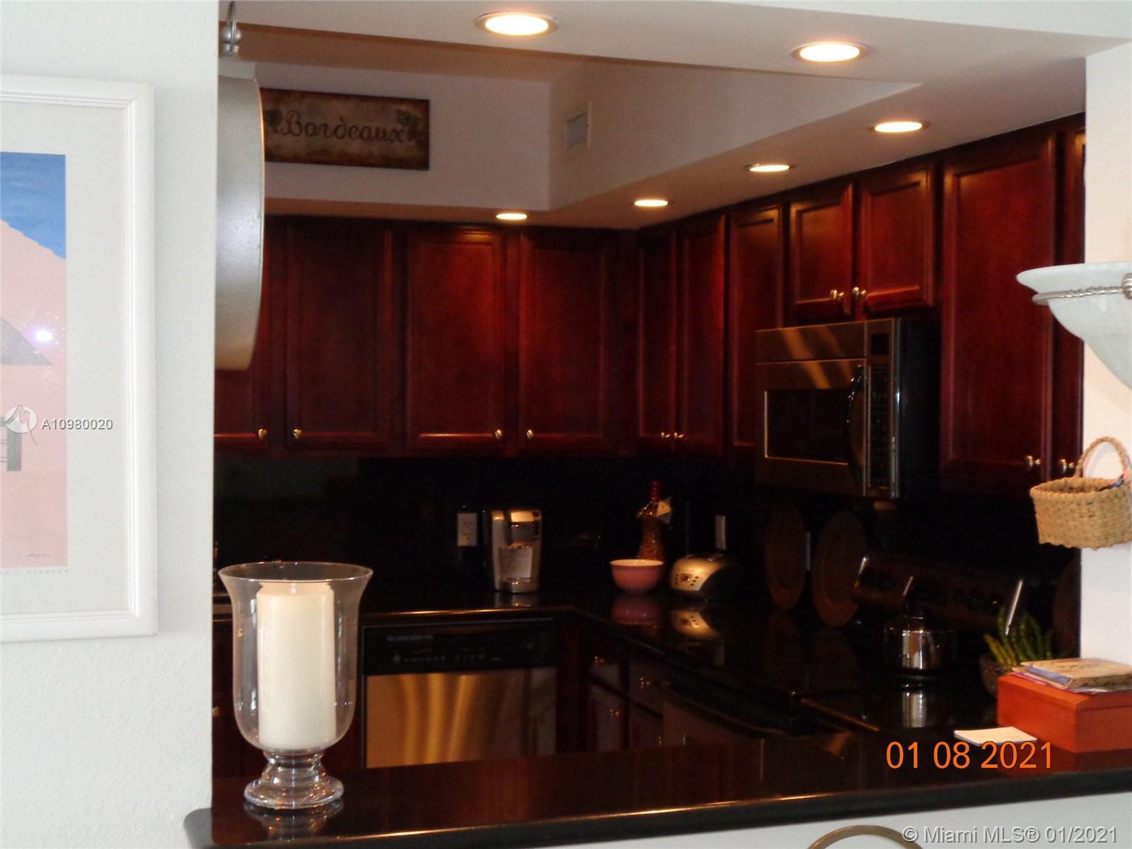 image 5600 CONDOMINIUM12