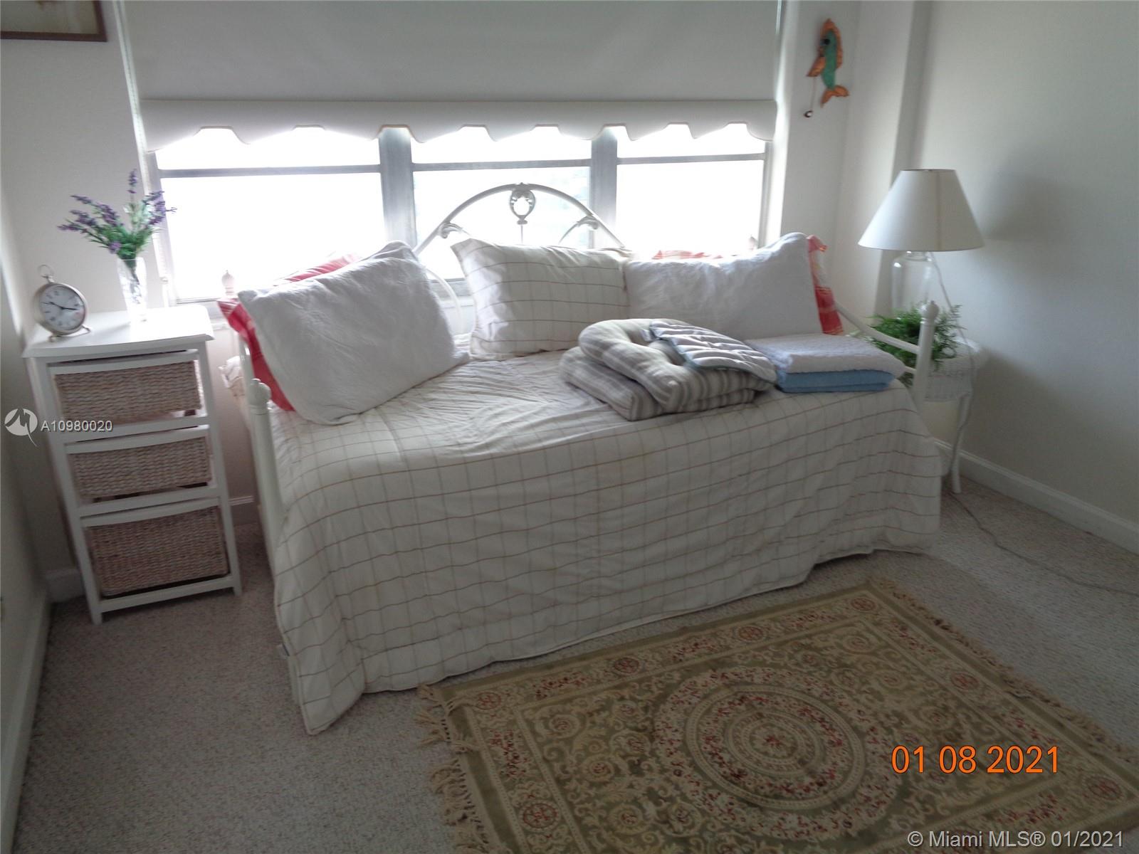 image 5600 CONDOMINIUM16