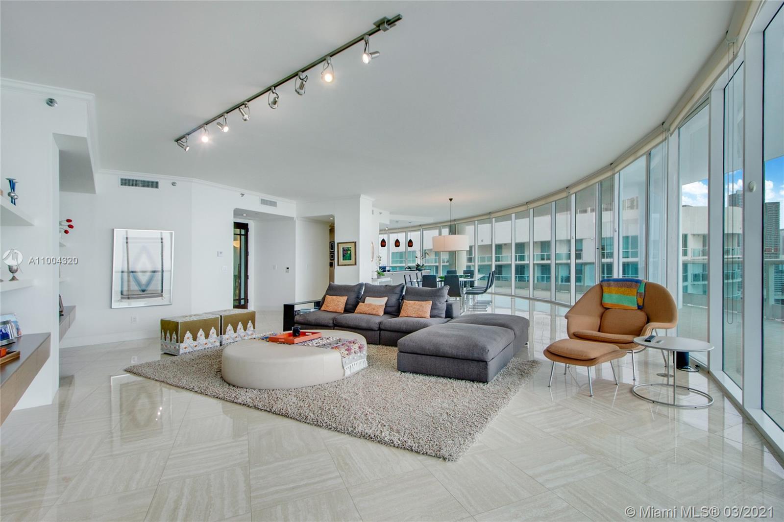 2127 Brickell Ave #3701 Miami, FL 33129