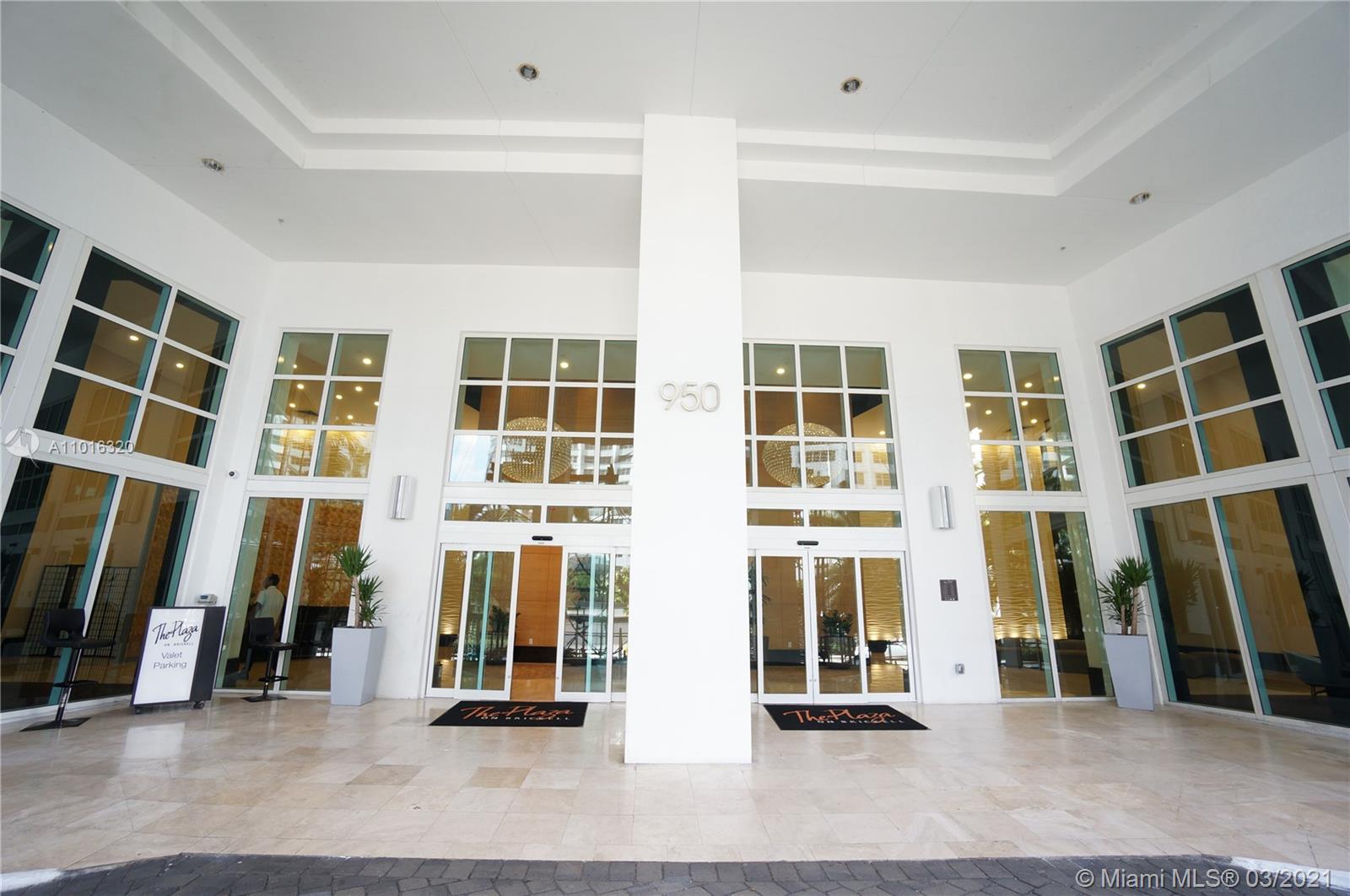image The Plaza on Brickell East1