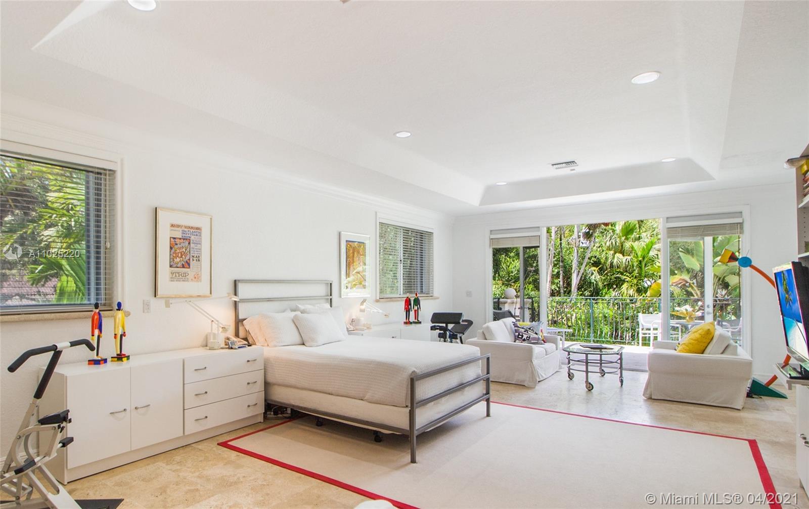 3525 Palmetto Ave Miami, FL 33133