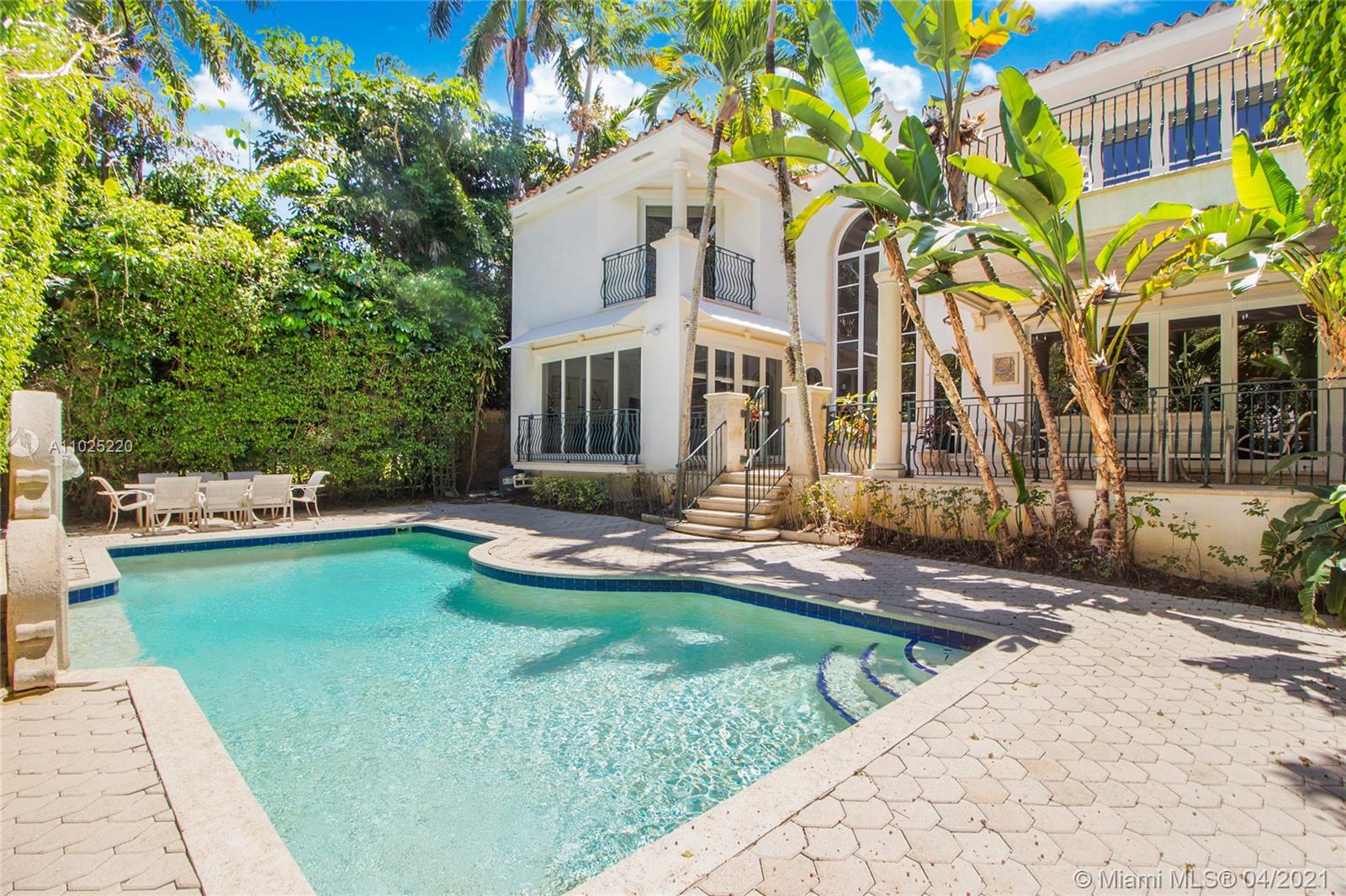 3525 Palmetto Ave Miami, FL 33133