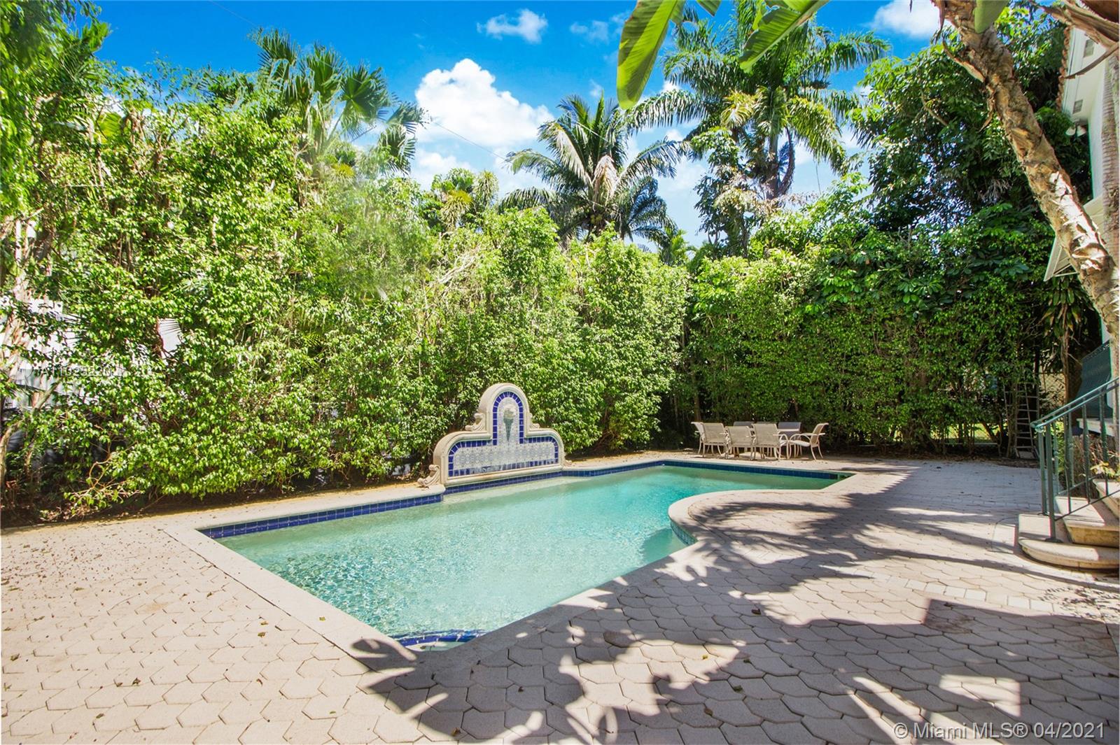 3525 Palmetto Ave Miami, FL 33133