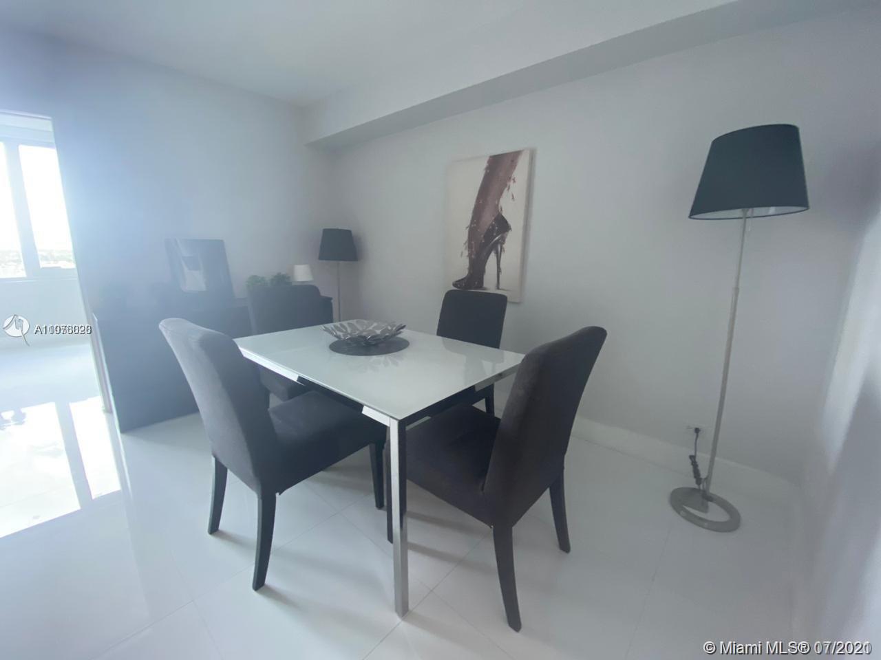 2301 Collins Ave #1028