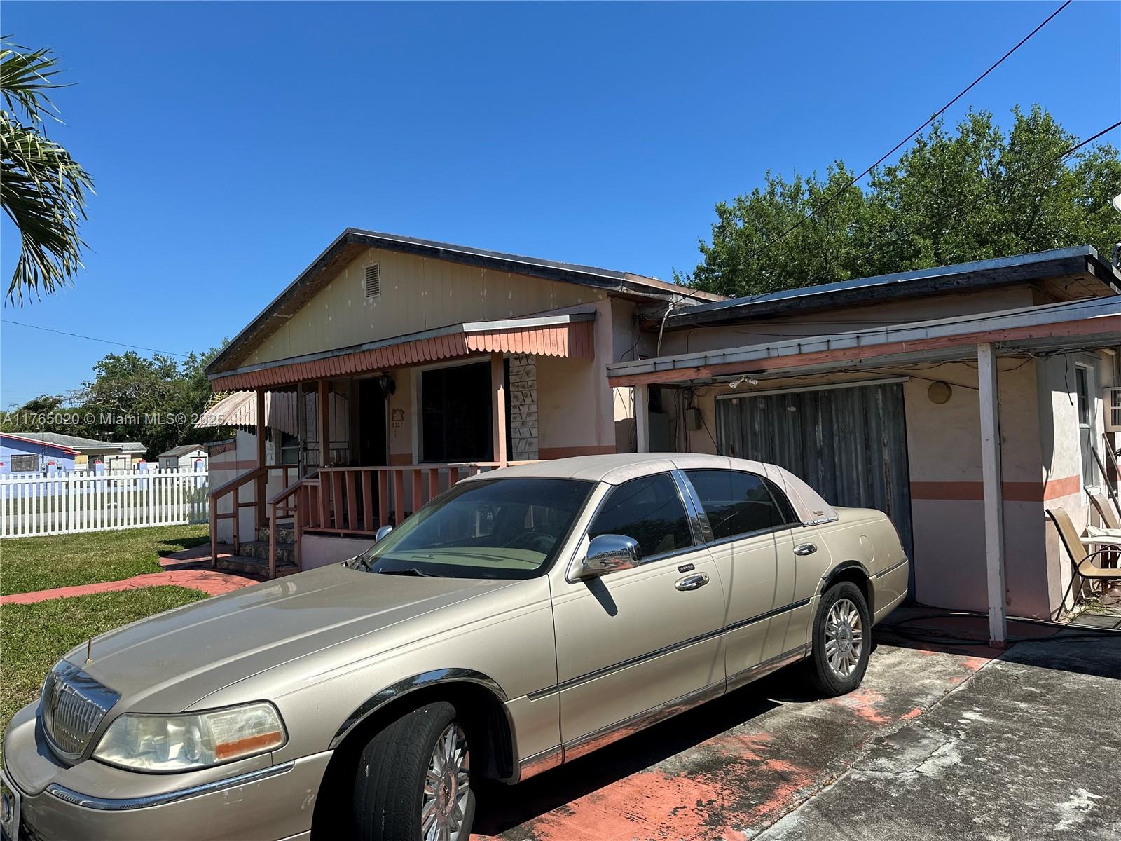 8327 NW 14th Ct,Miami, FL 33147
