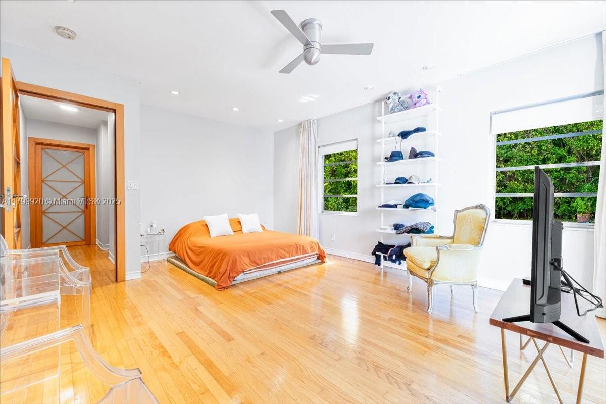 550 NE 94th St Miami Shores, FL 33138 550 NE 94th St Miami Shores, FL 33138