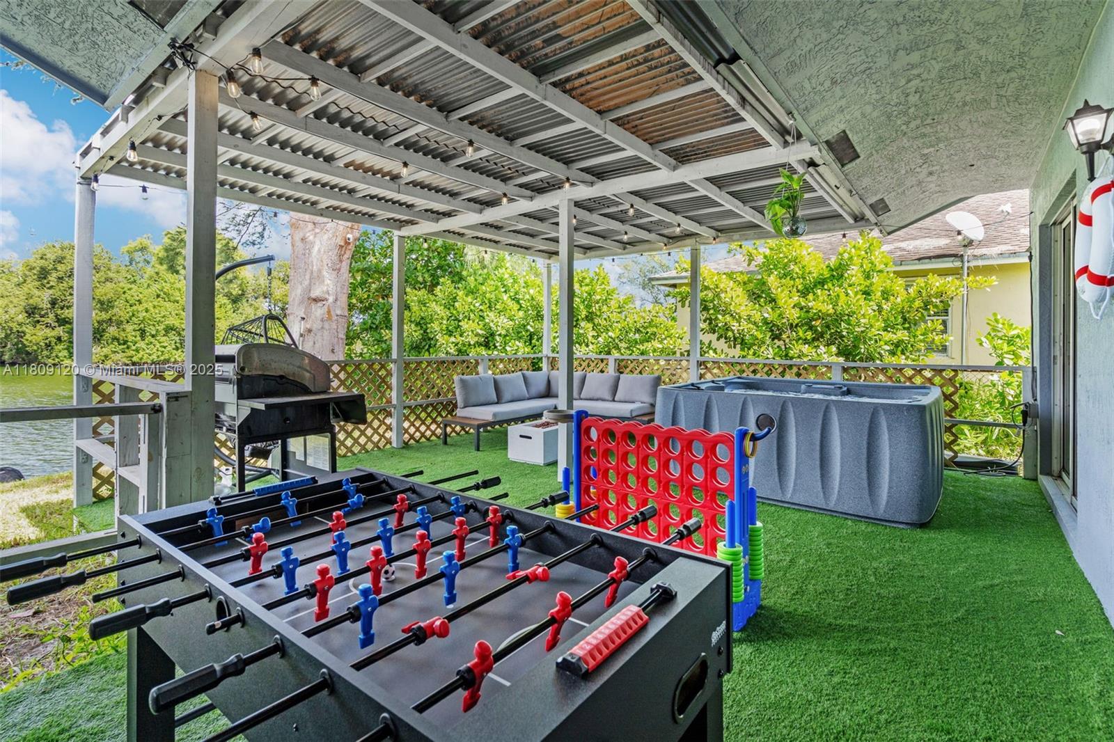 1020 SW 8th St #1020 Hallandale Beach, FL 33009