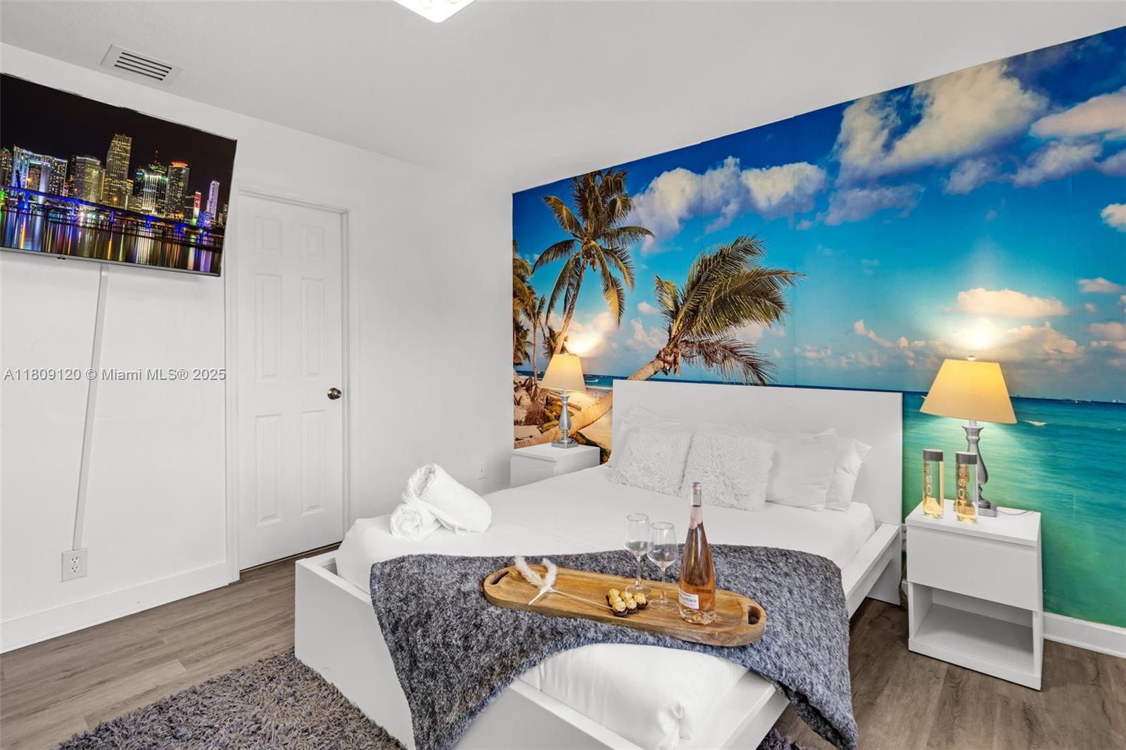 1020 SW 8th St #1020 Hallandale Beach, FL 33009