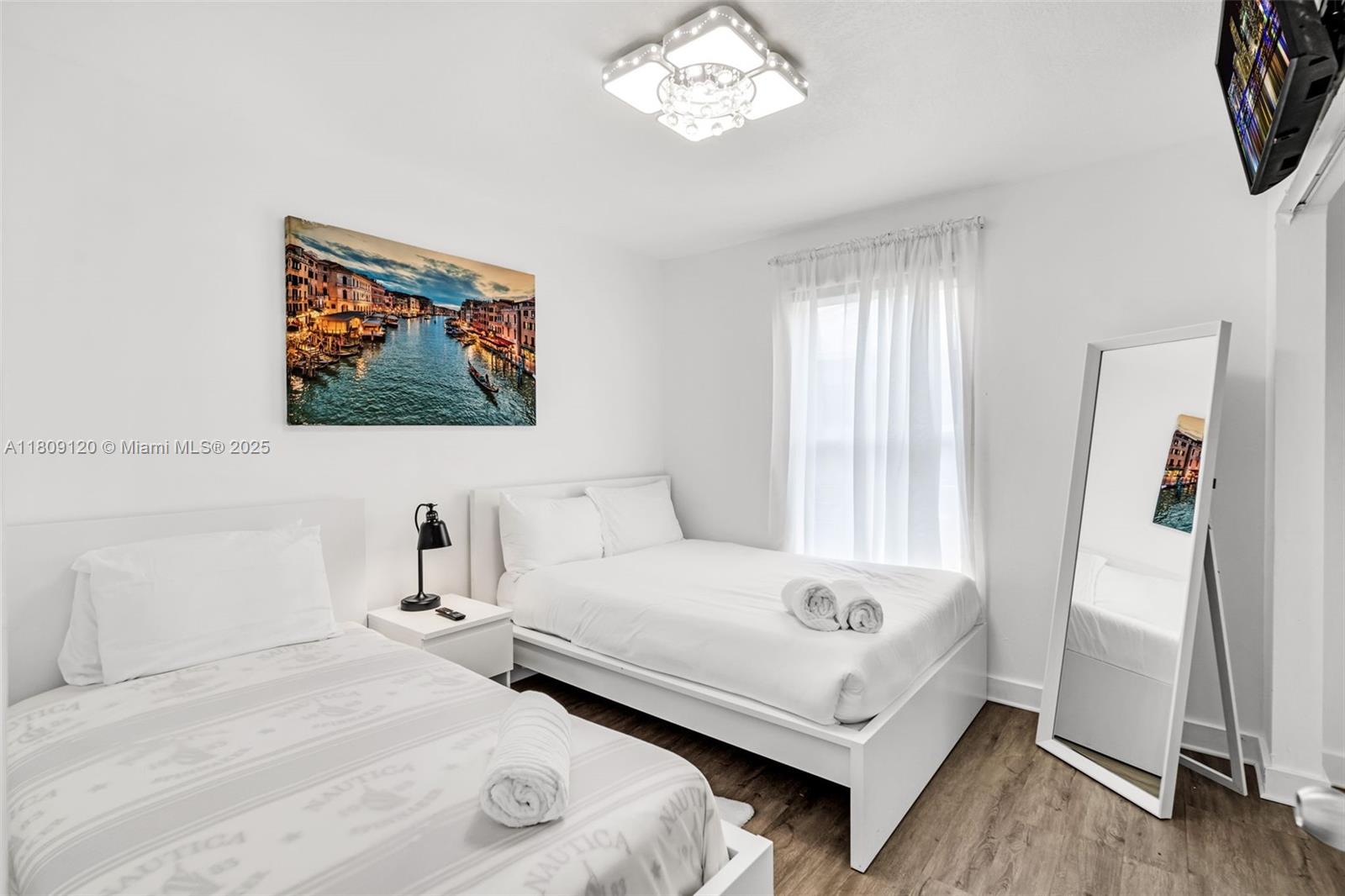 1020 SW 8th St #1020 Hallandale Beach, FL 33009